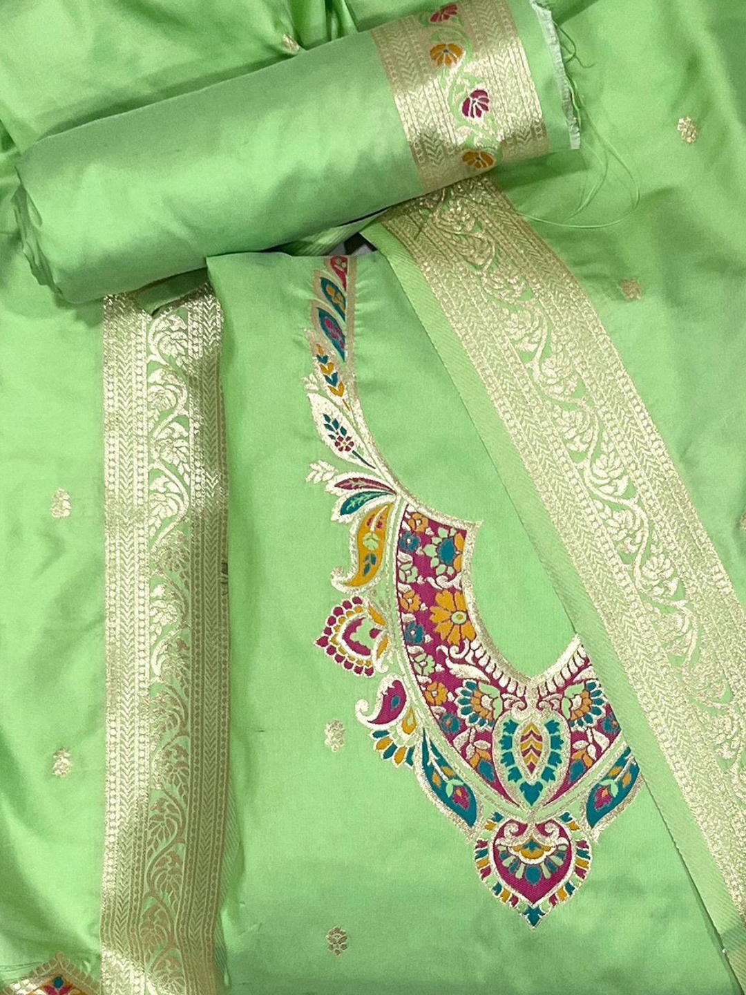 

ZARIMO Ethnic Motifs Pure Silk Unstitched Dress Material, Green