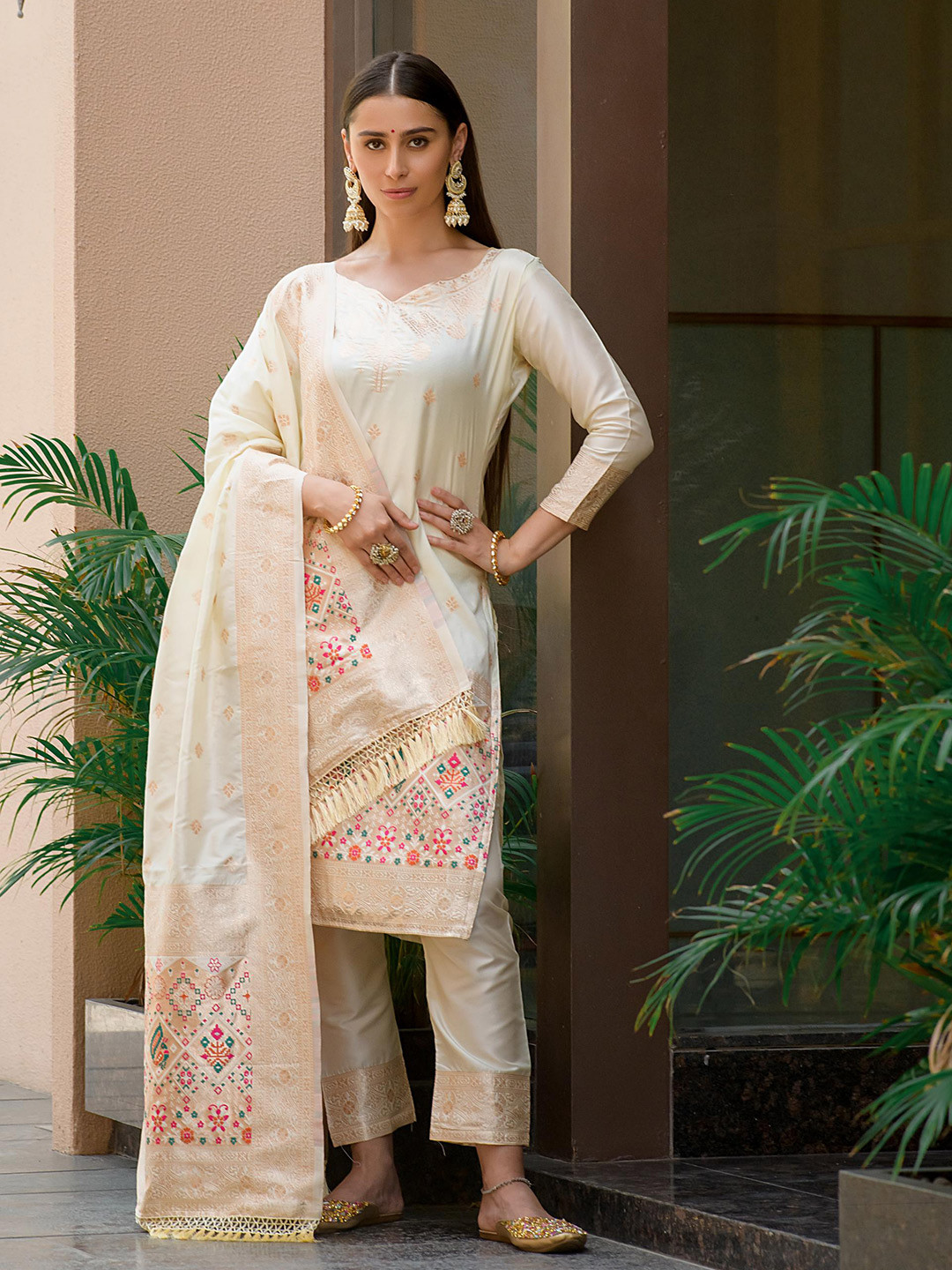

ZARIMO Ethnic Motifs Pure Silk Unstitched Dress Material, Off white