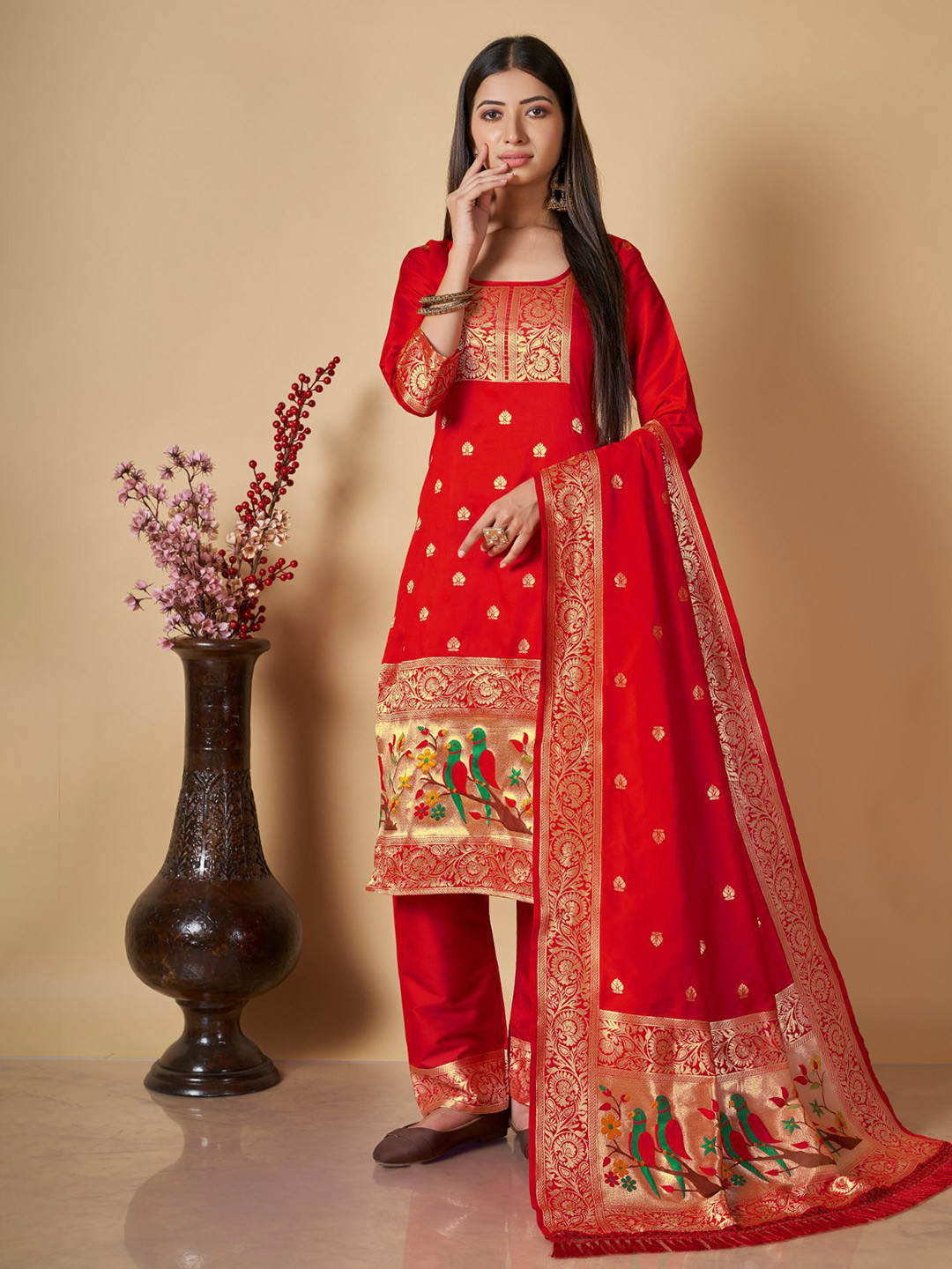 

ZARIMO Pure Silk Unstitched Dress Material, Red
