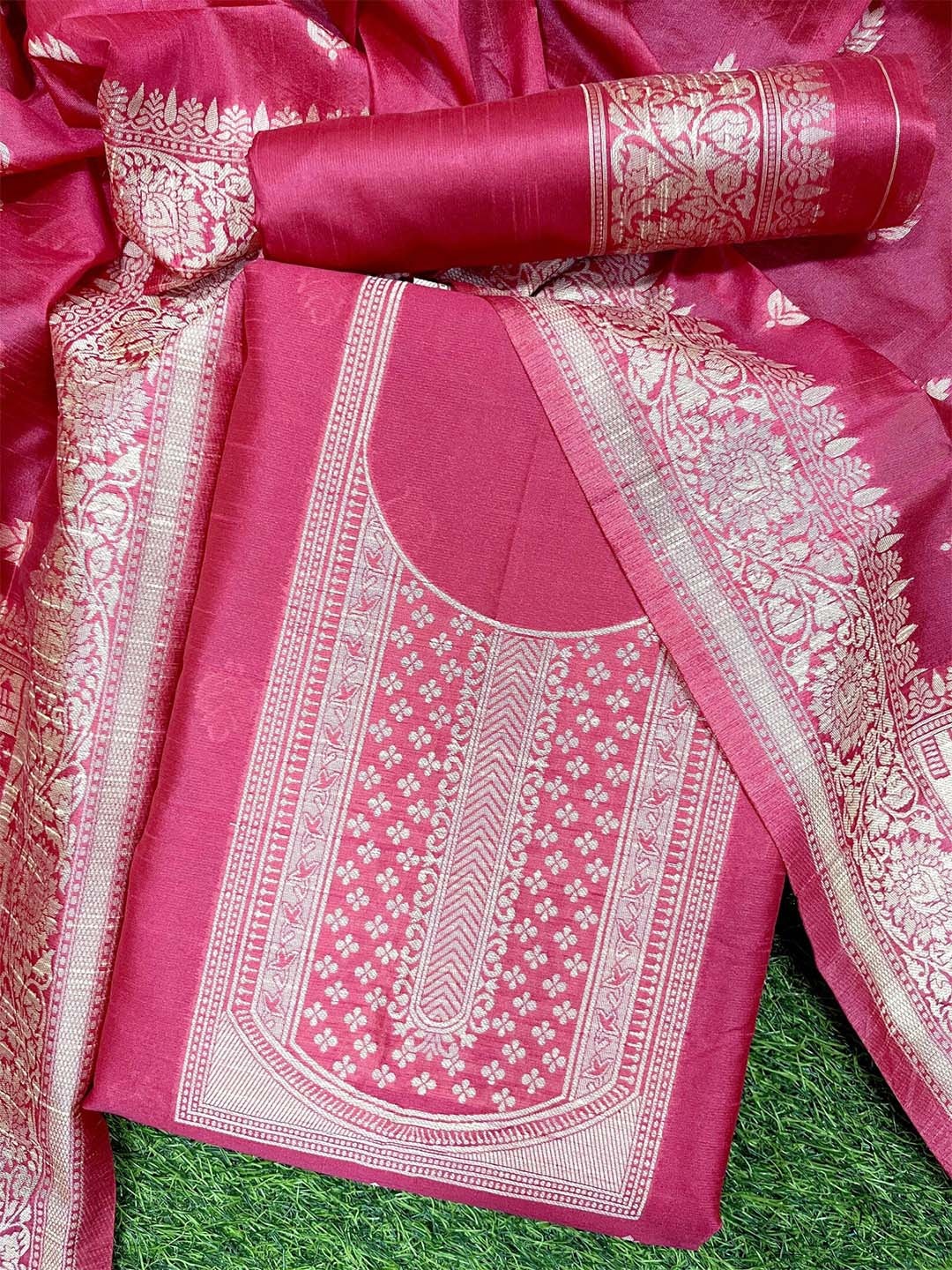 

ZARIMO Botanical Woven Design Raw Silk Unstitched Dress Material, Pink