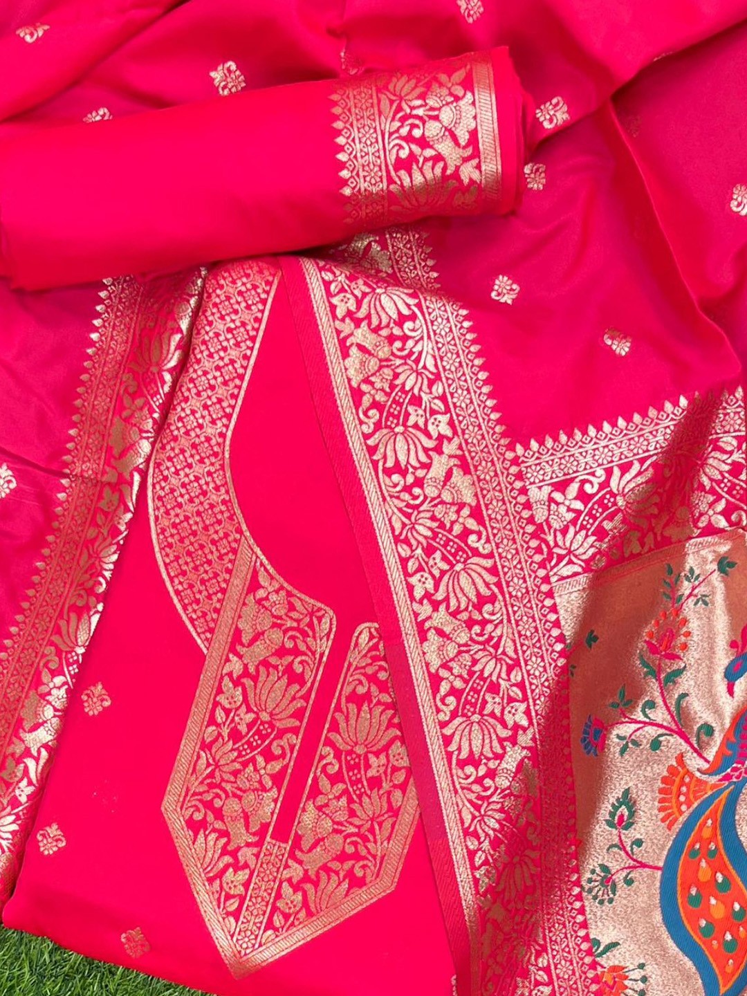 

ZARIMO Pure Silk Unstitched Dress Material, Pink