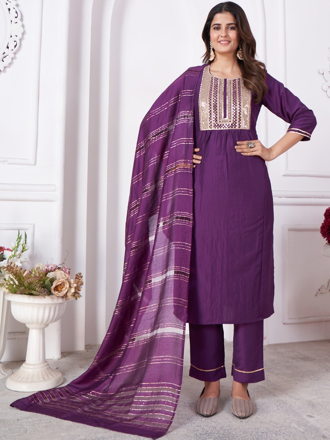 

Ekasya Embroidered Regular Kurta With Trousers & Dupatta, Purple