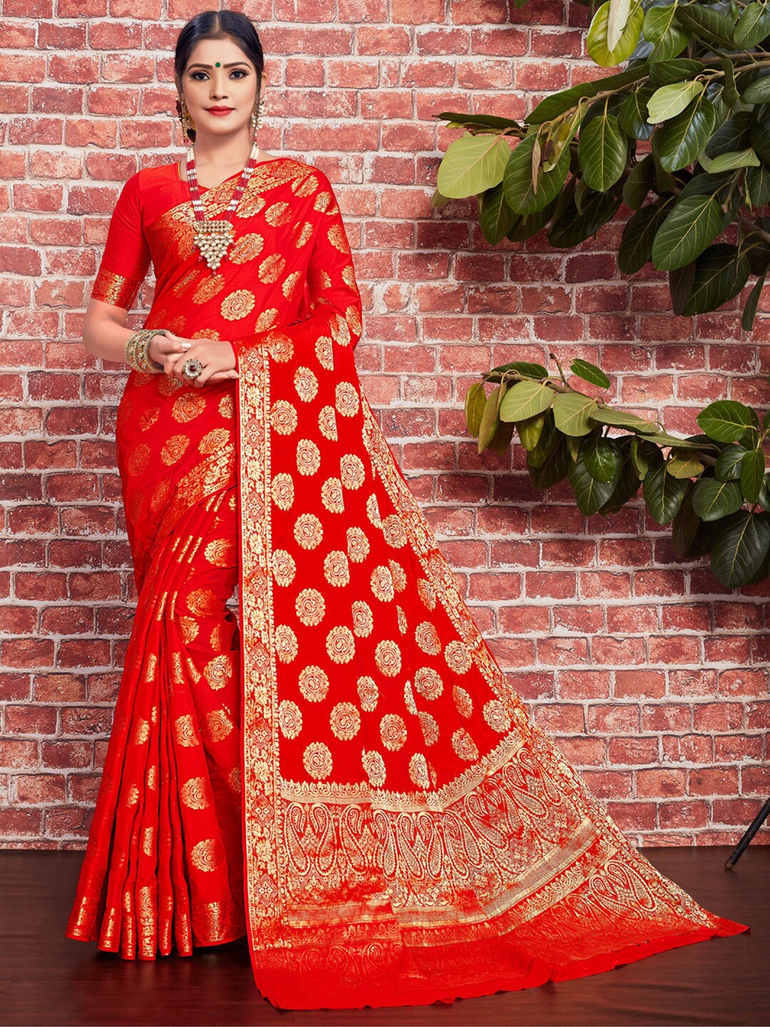 

Mitera Woven Design Zari Silk Blend Saree, Red