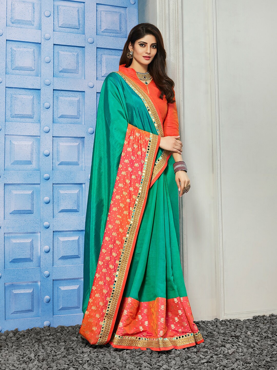 

Mitera Ethnic Motifs Woven Design Zari Saree, Teal