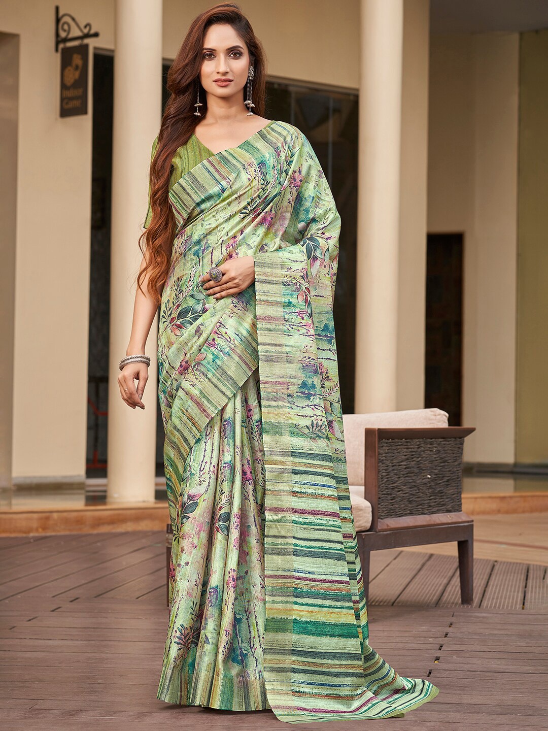 

Vishudh Floral Zari Art Silk Saree, Green