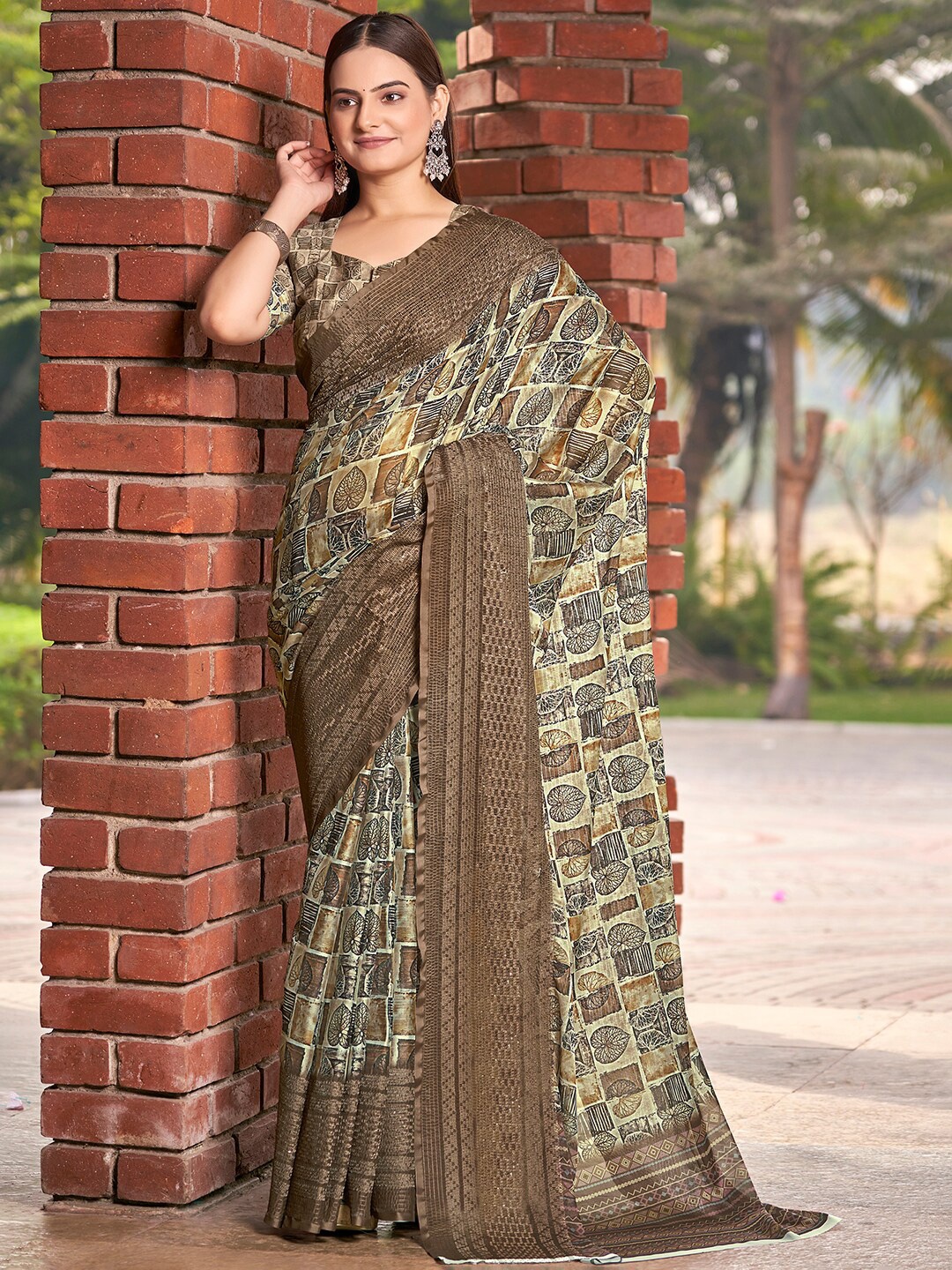 

Vishudh Abstract Art Digital Prints Zari Thread Embroidery Saree, Brown