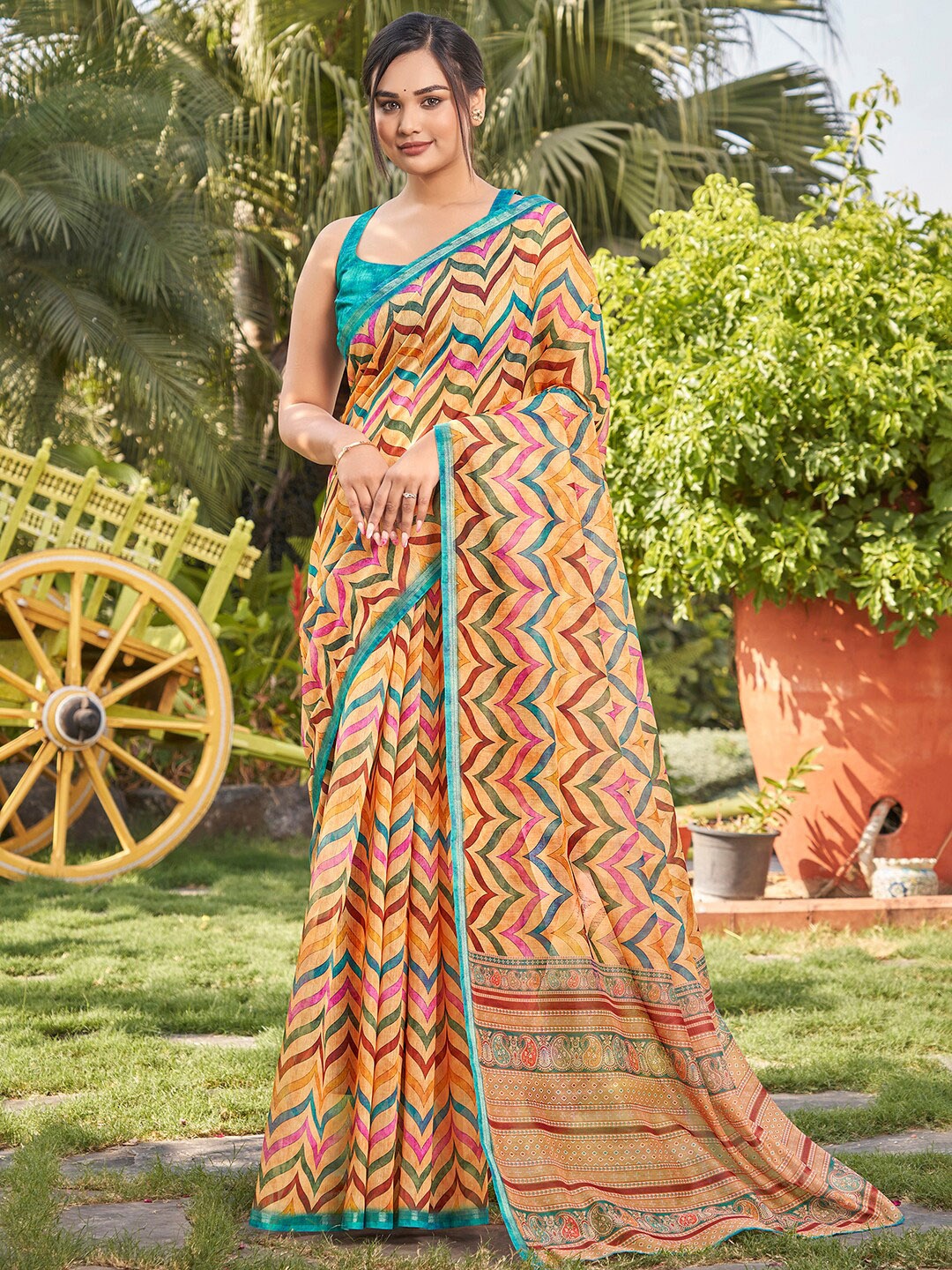 

Vishudh Geometric Zari Chanderi Saree, Yellow