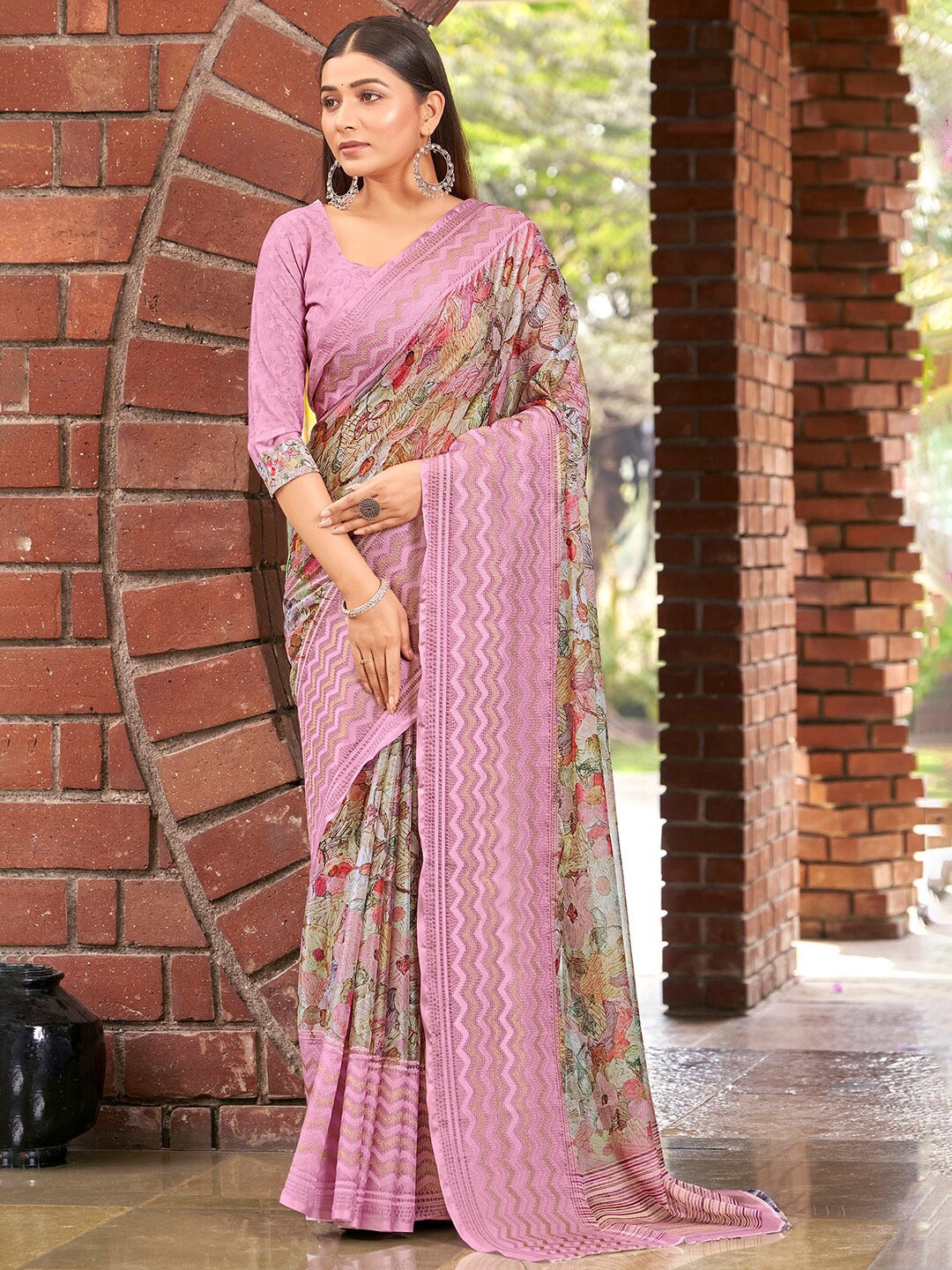 

Vishudh Floral Printed Chanderi Saree, Grey
