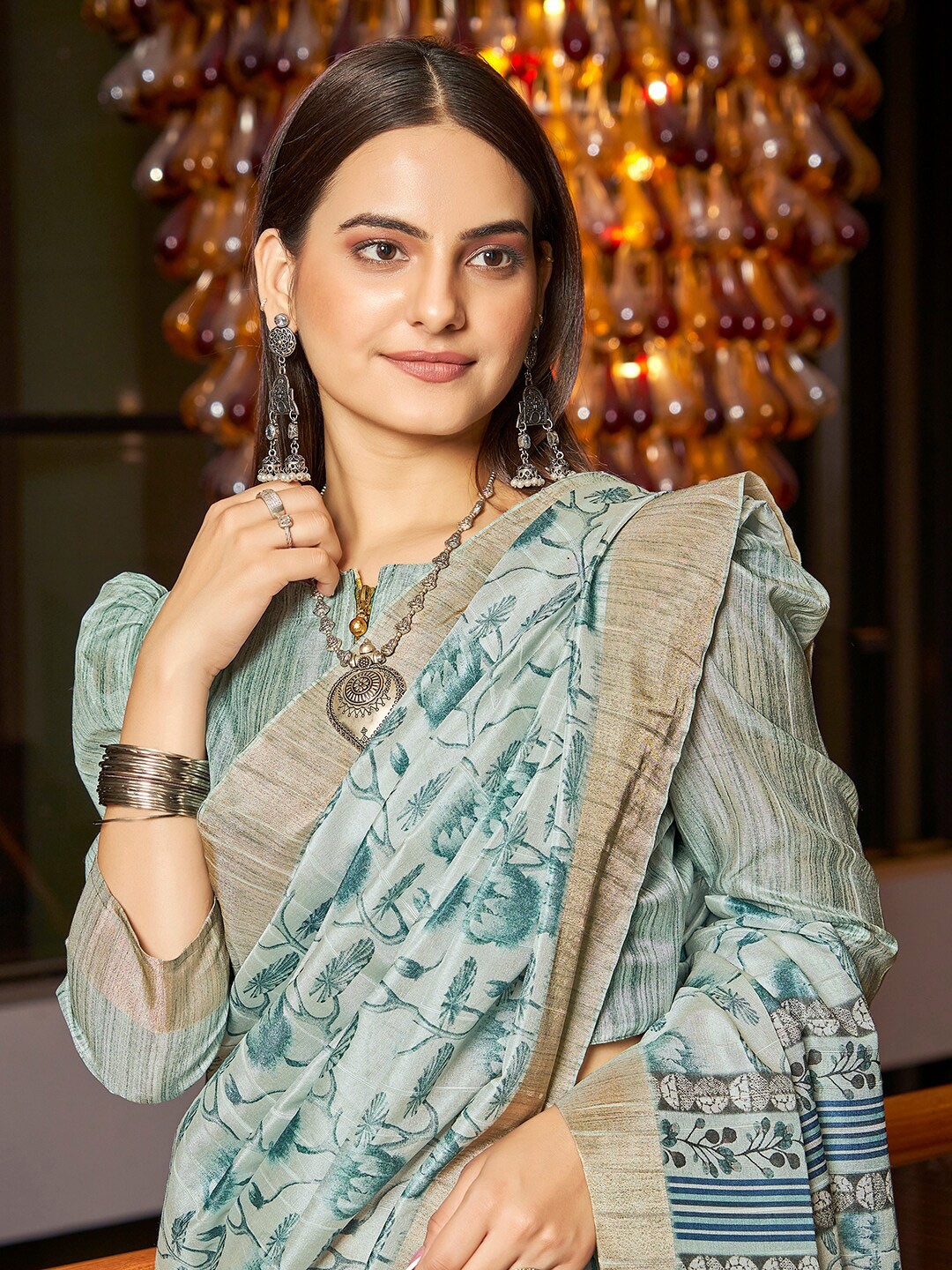 

Vishudh Floral Printed Zari Art Silk Saree, Teal