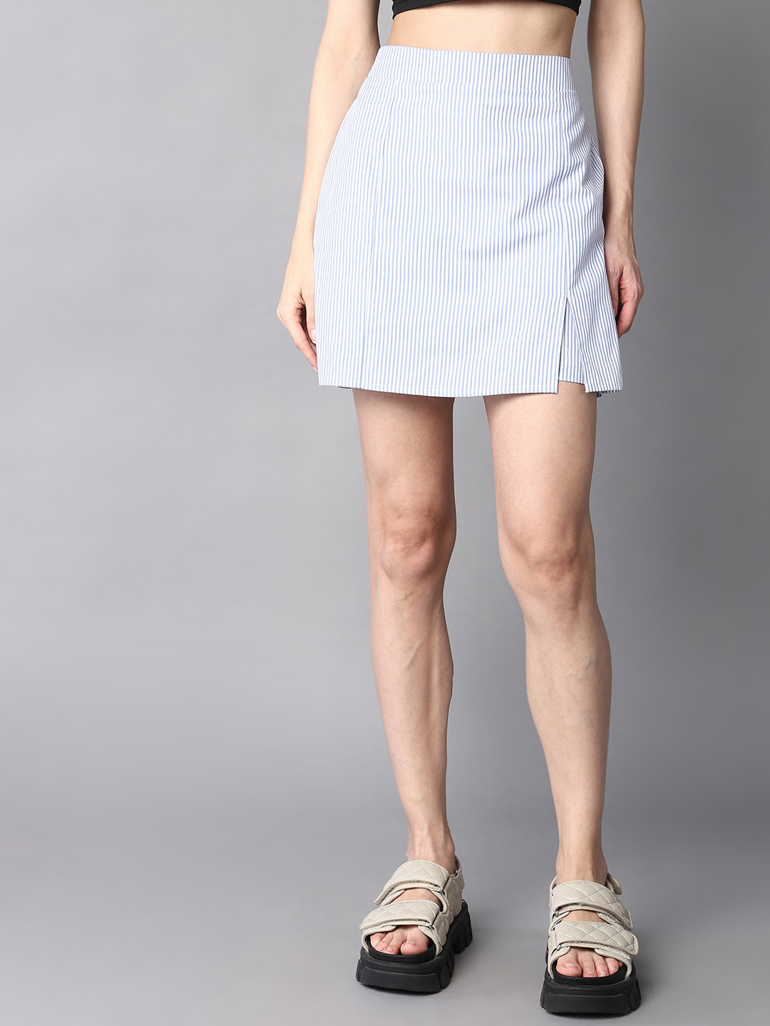 

The Roadster Lifestyle Co. White Striped Pure Cotton Mini Skorts