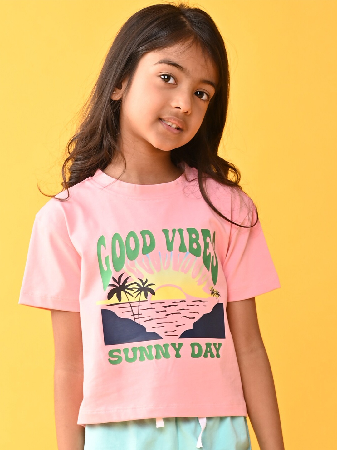 

Anthrilo Girls Round Neck Graphic Printed T-shirt, Peach