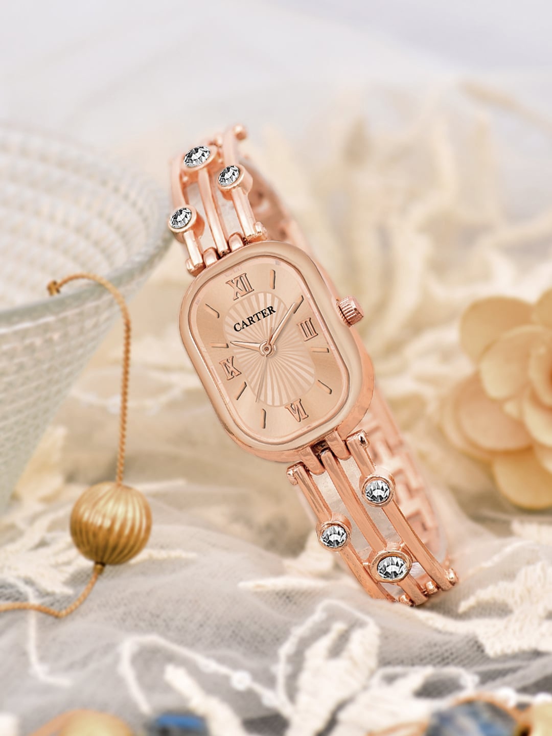 

Sandy D Carter Women Bracelet Style Straps Analogue Watch Sandy D Carter-124-RG, Rose gold