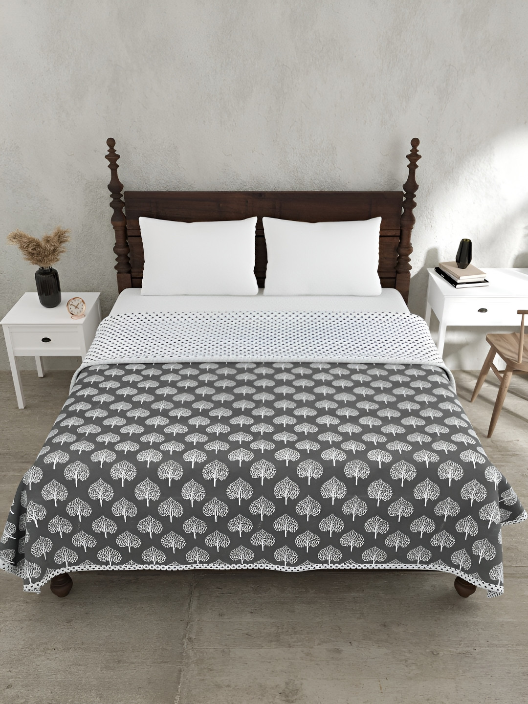 

JAIPUR FABRIC Green & Cream Floral Cotton 150 GSM Reversible Double Bed Dohar