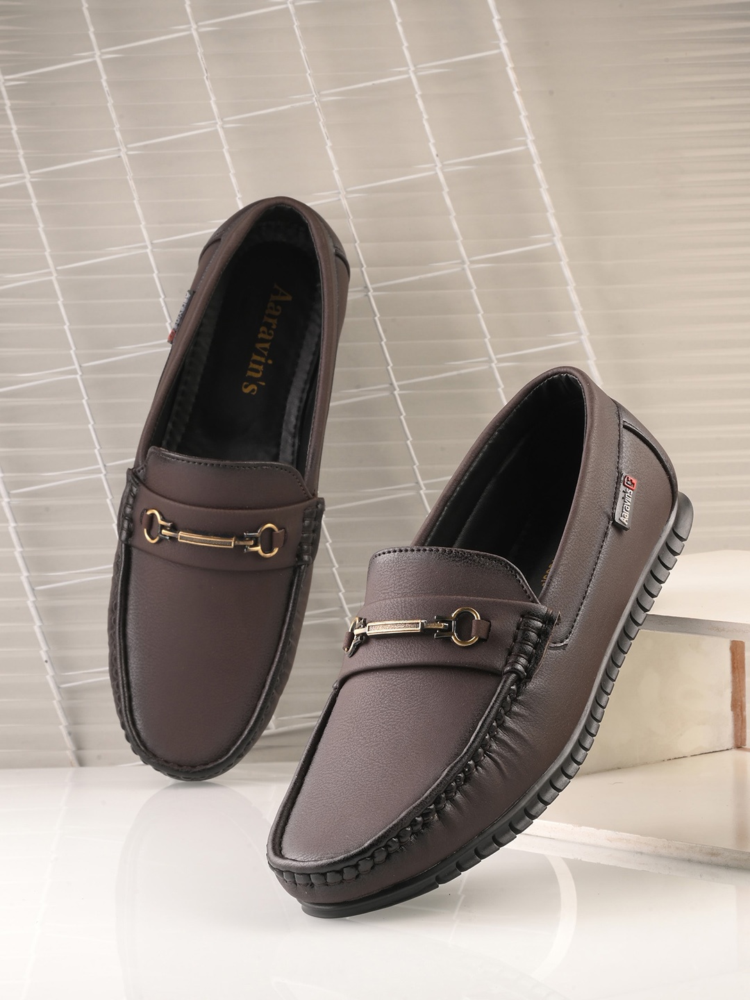 

AARAVIN'S Men Lightweight Horsebit Loafers, Brown