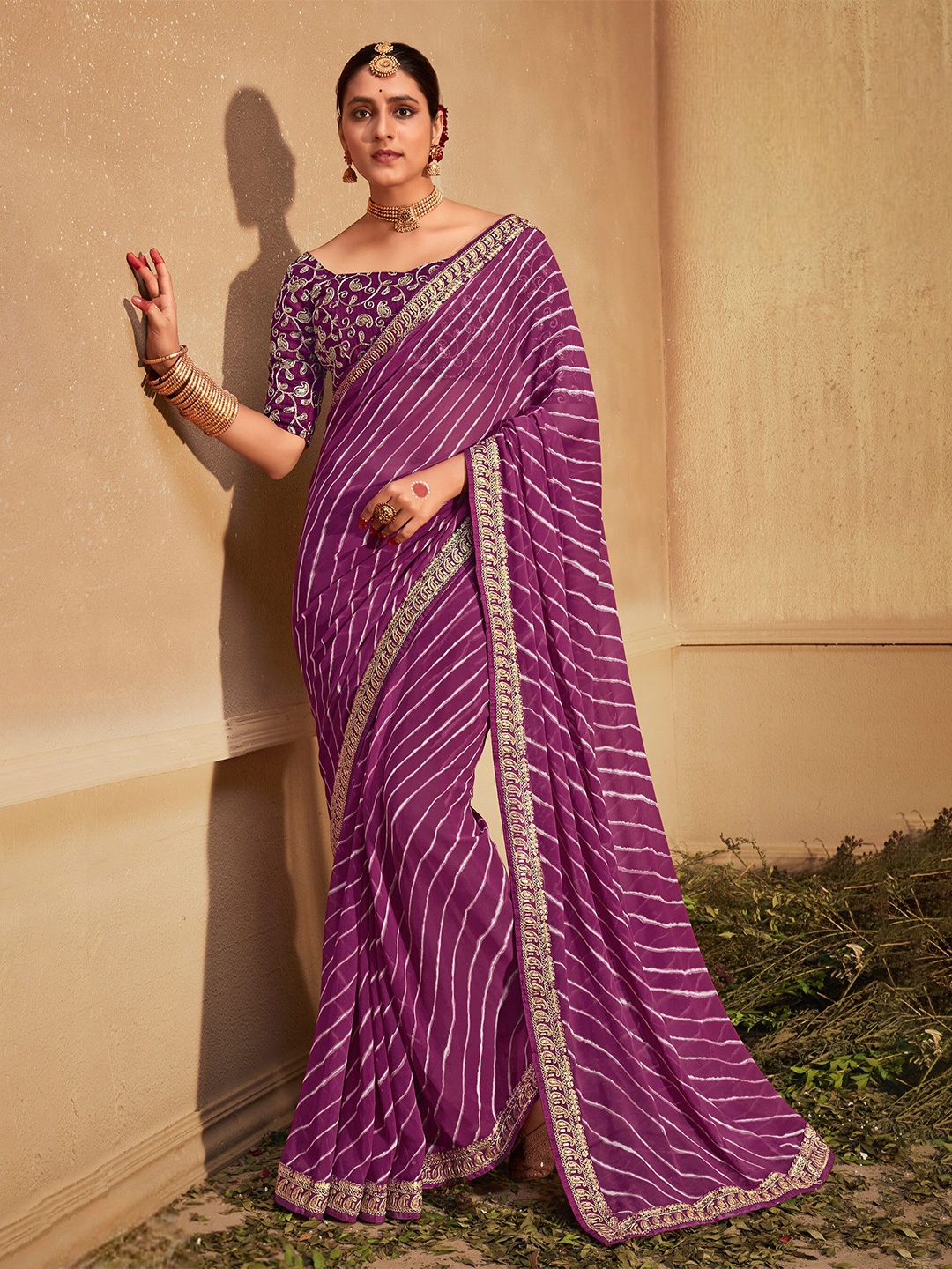 

Mitera Leheriya Embroidered Saree, Purple