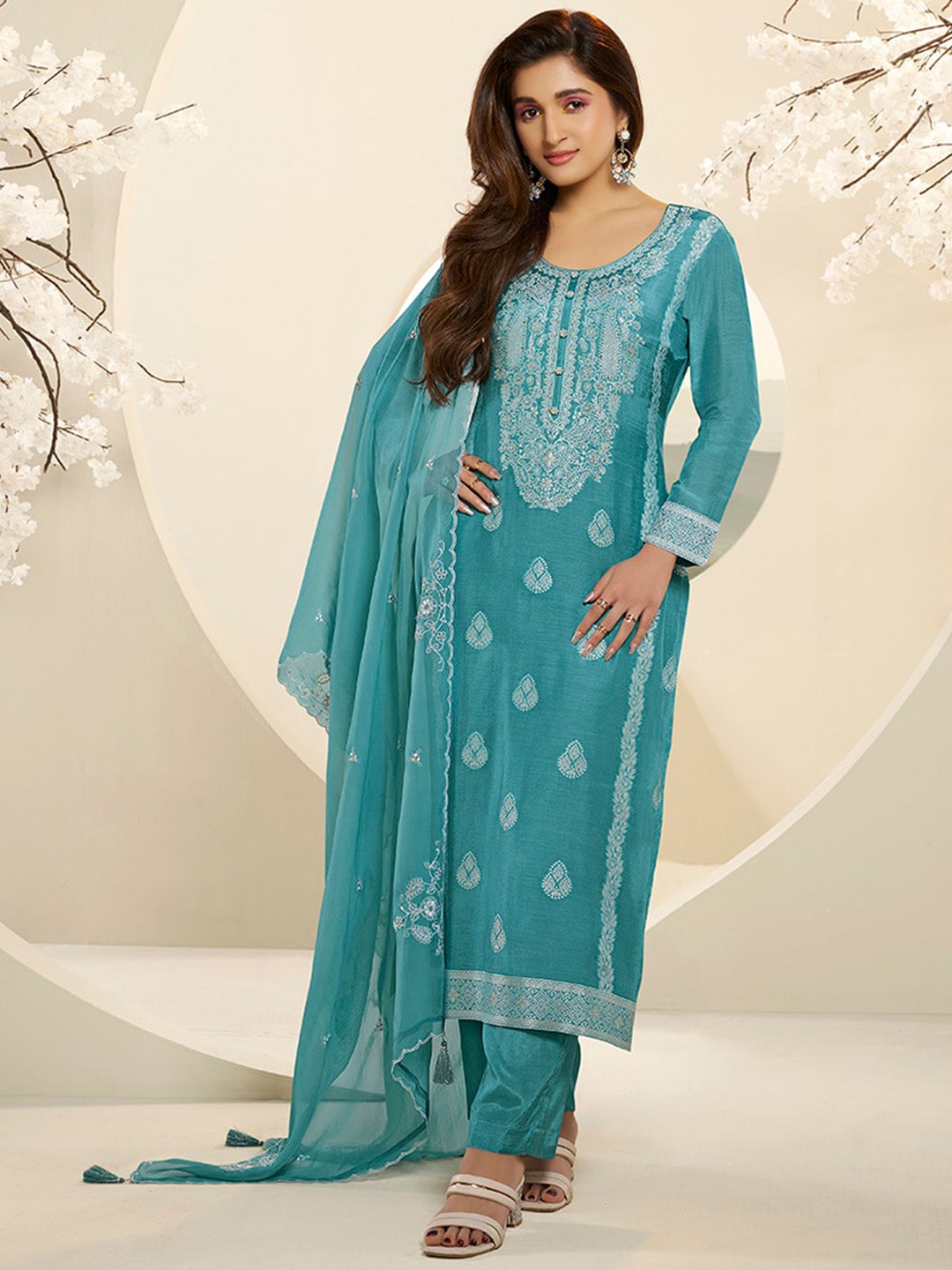 

Seerat Ethnic Motifs Regular Thread Work Kurta with Trousers & Dupatta, Blue
