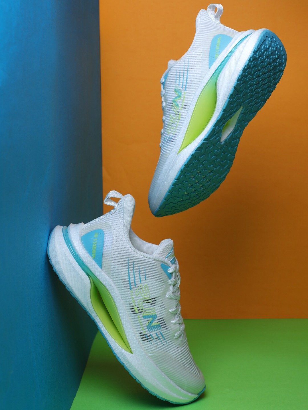 

ABROS Men Mesh Running Shoes, Off white