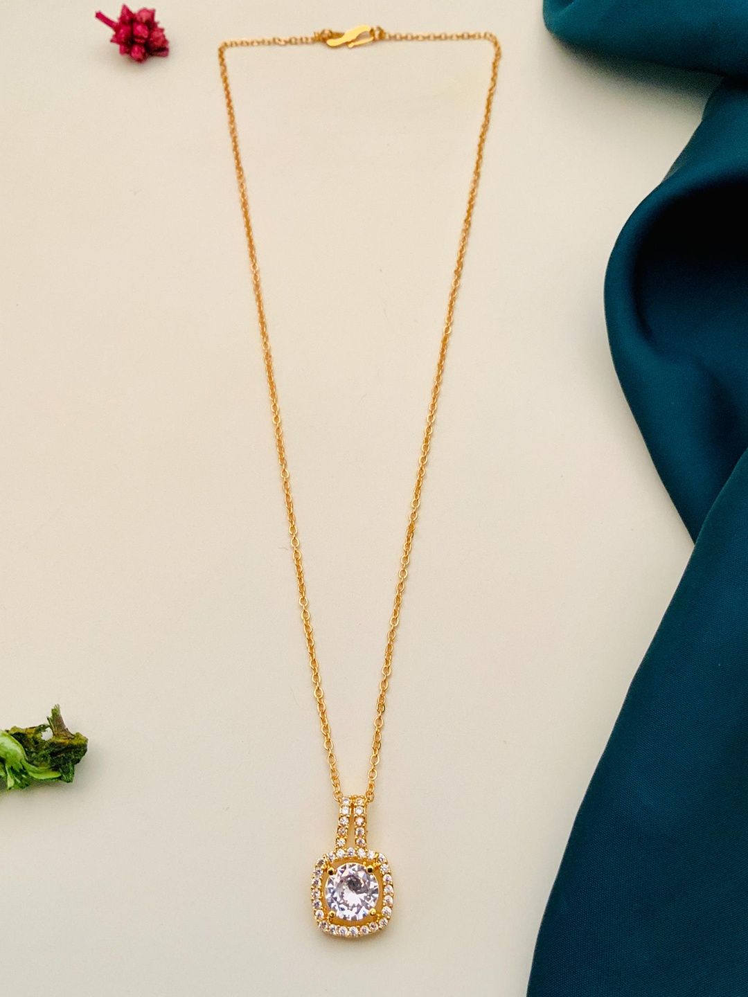 

DressBerry Gold-Plated American Diamond-Studded Brass Gold-Plated Chain With Pendant
