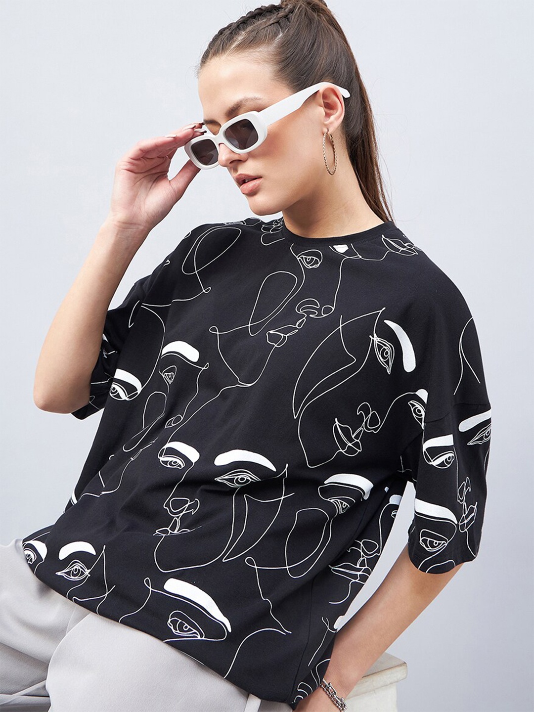 

GESPO Graphic Printed Drop Shoulder Sleeves Oversized Cotton T-shirt, Black