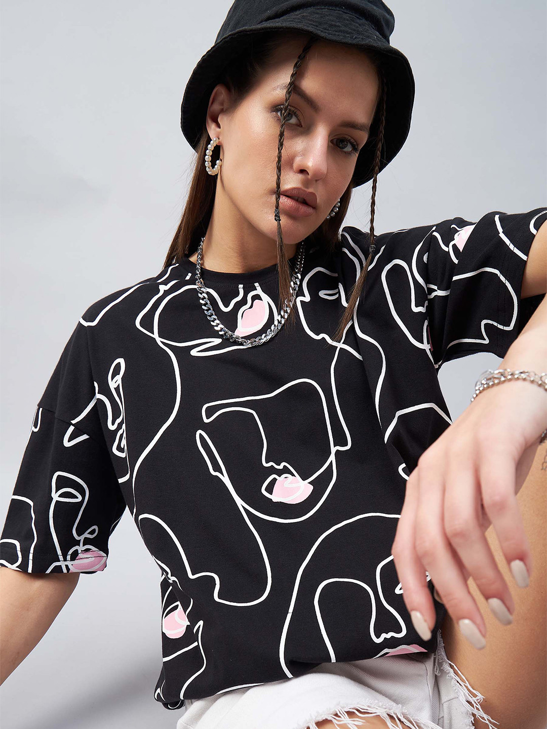 

GESPO Graphic Printed Drop Shoulder Sleeves Oversized Cotton T-shirt, Black