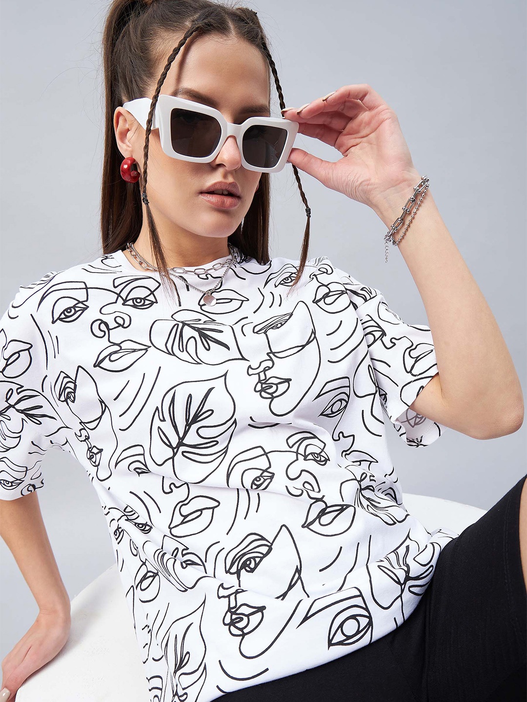 

GESPO Graphic Printed Drop Shoulder Sleeves Oversized Cotton T-shirt, White