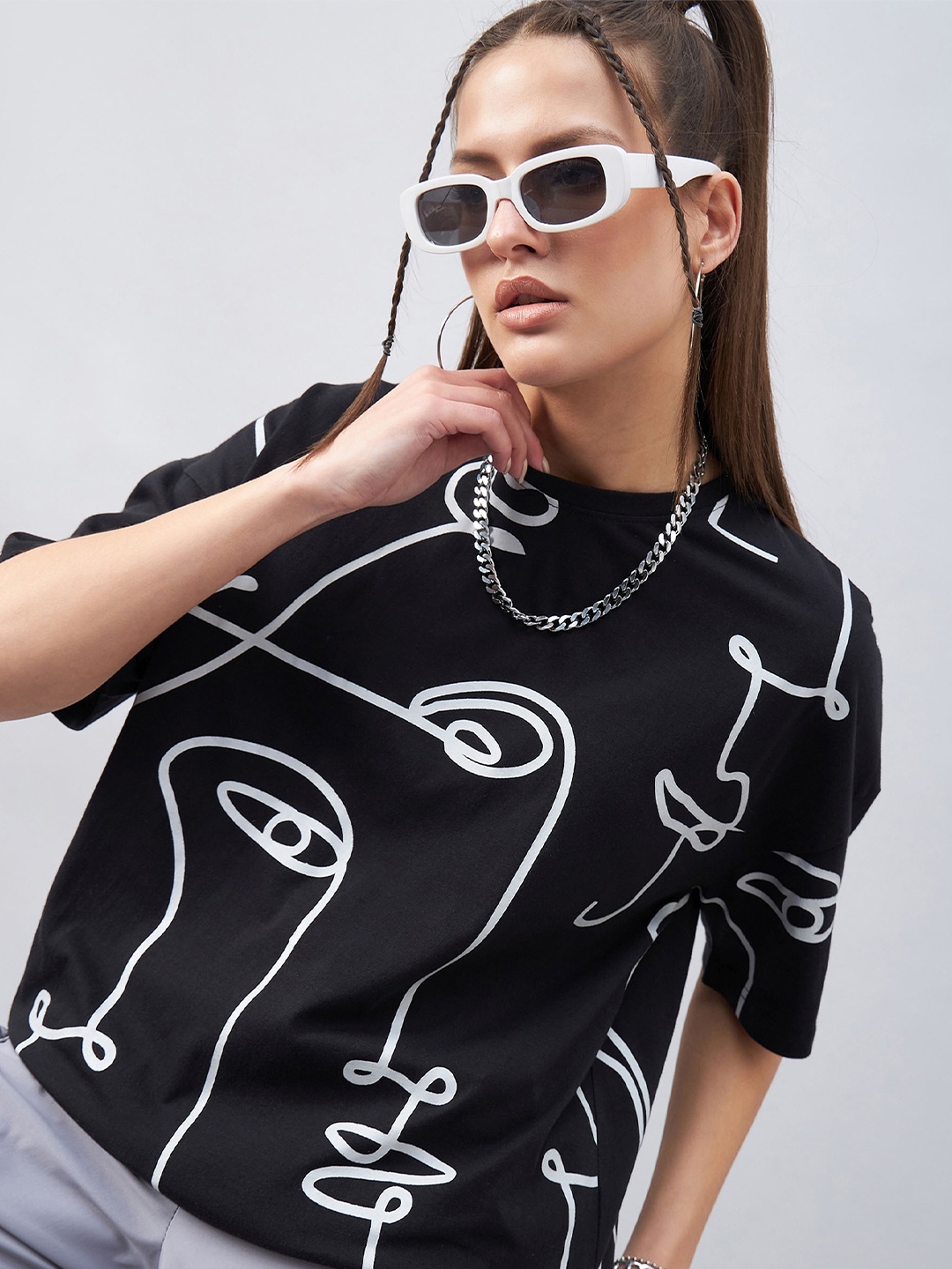 

GESPO Graphic Printed Drop-Shoulder Sleeves Pure Cotton Casual Oversized T-shirt, Black