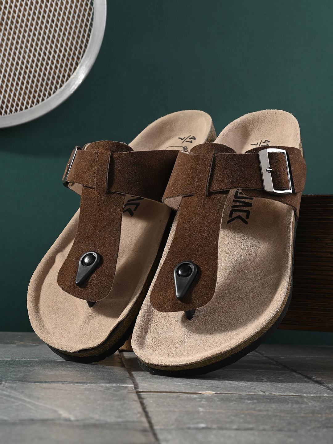 

AfroJack Men Buckle Detailed Thong Flip-Flops, Brown