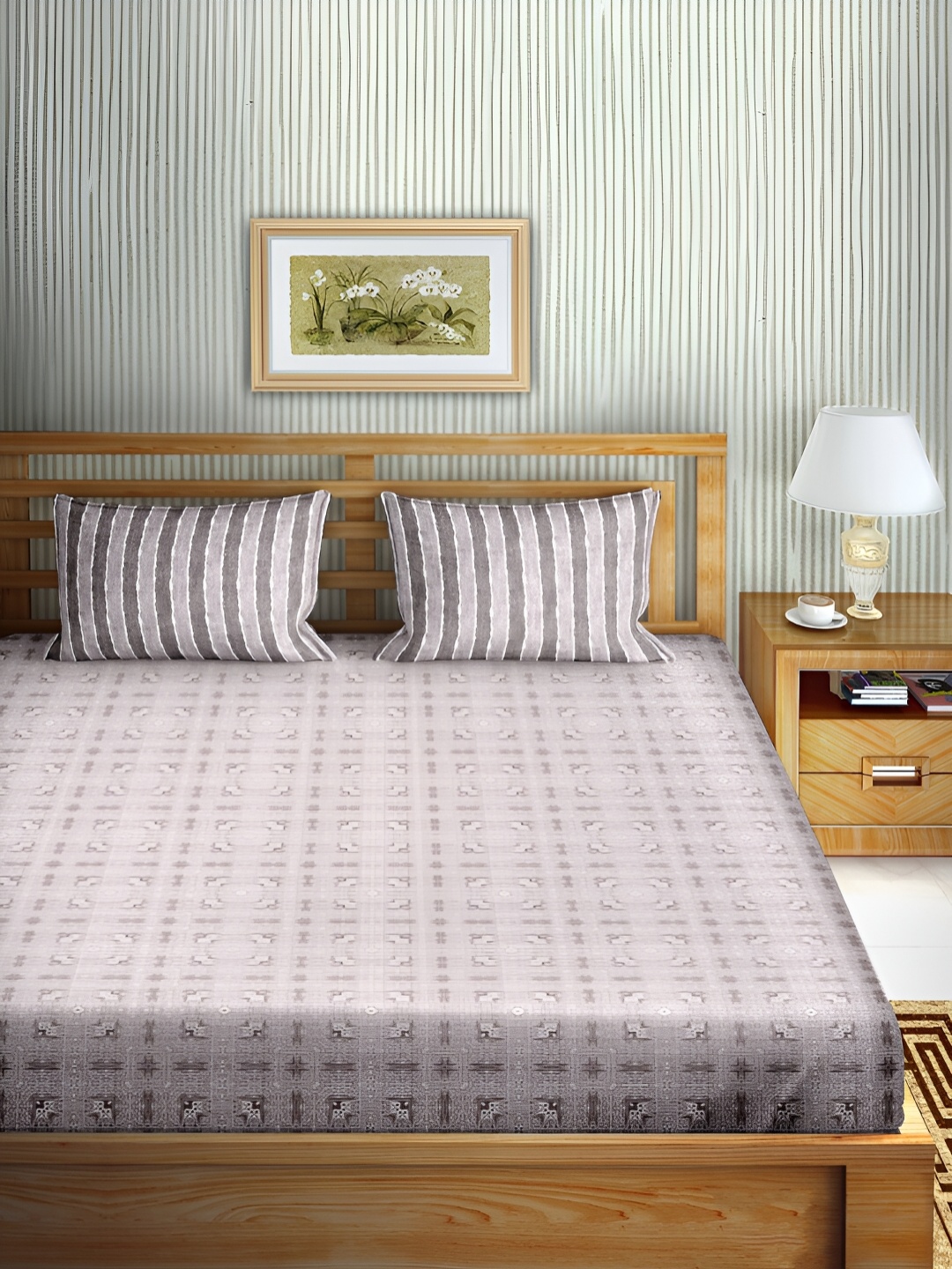 

Aura Grey & White Geometric Cotton 180 TC Queen Bedsheet with 2 Pillow Covers