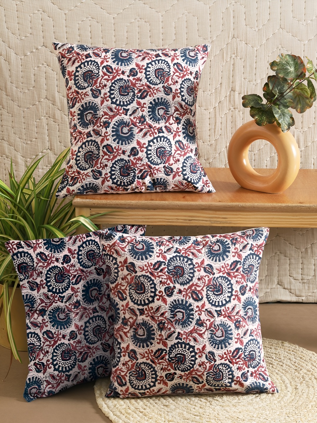 

TARAN LIVING Cream-Coloured & Blue 3 Pcs Floral Square Cushion Covers