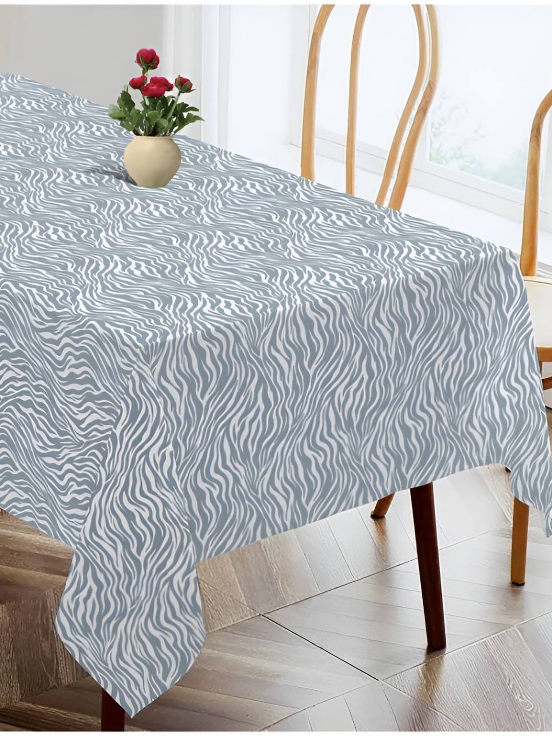 

OASIS Grey Printed Cotton 4-Seater Table Cover