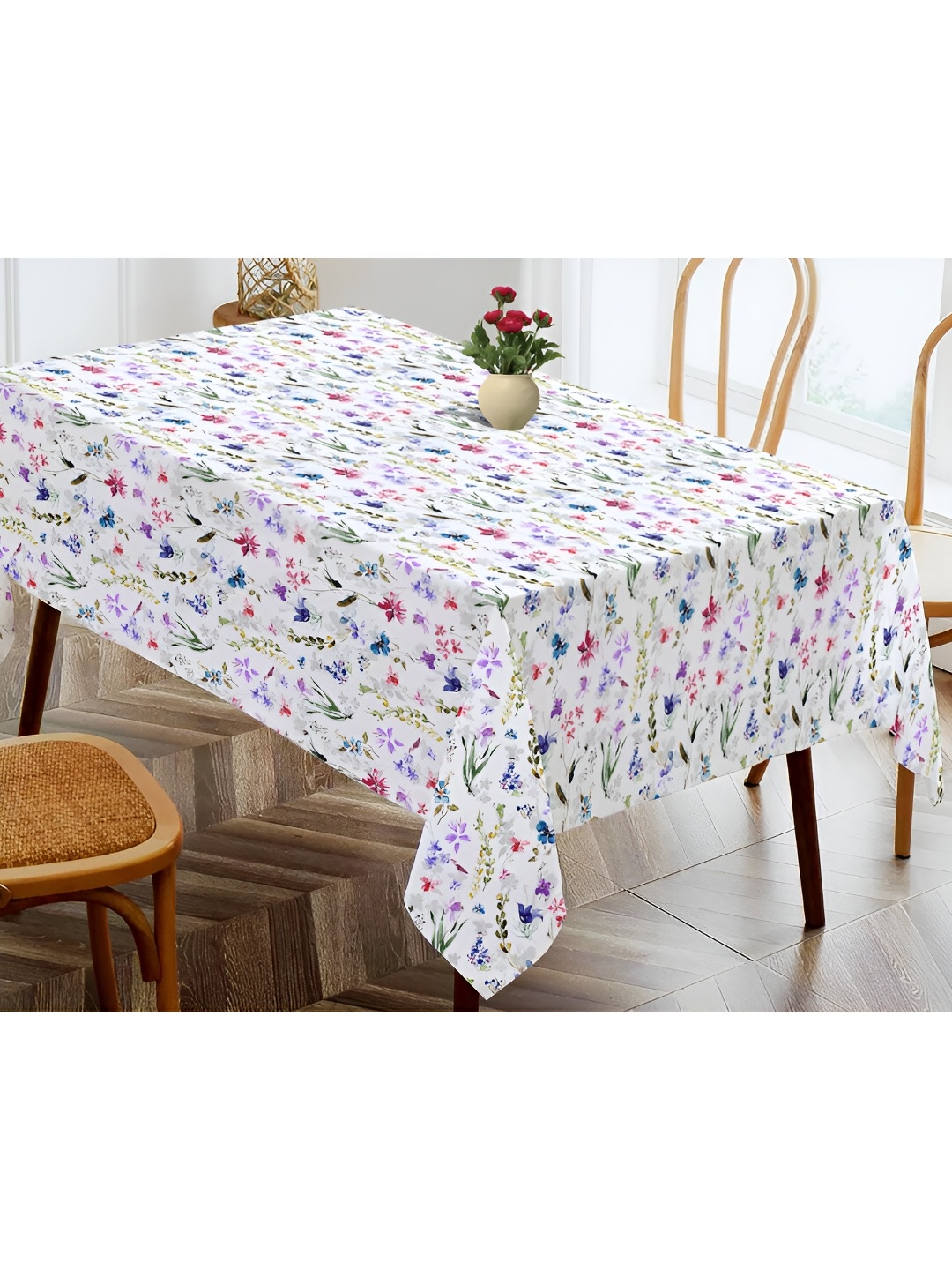 

OASIS Blue & White Floral Printed Cotton Rectangular Shaped 4 Seater Table Cover