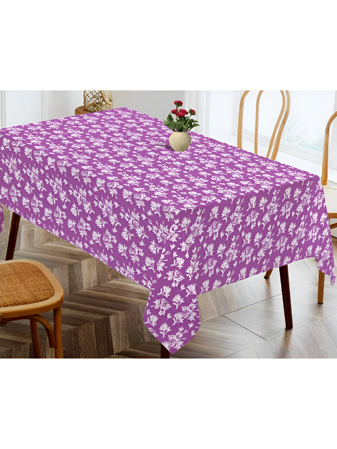 

OASIS Lavender Floral Cotton 4-Seater Table Cover
