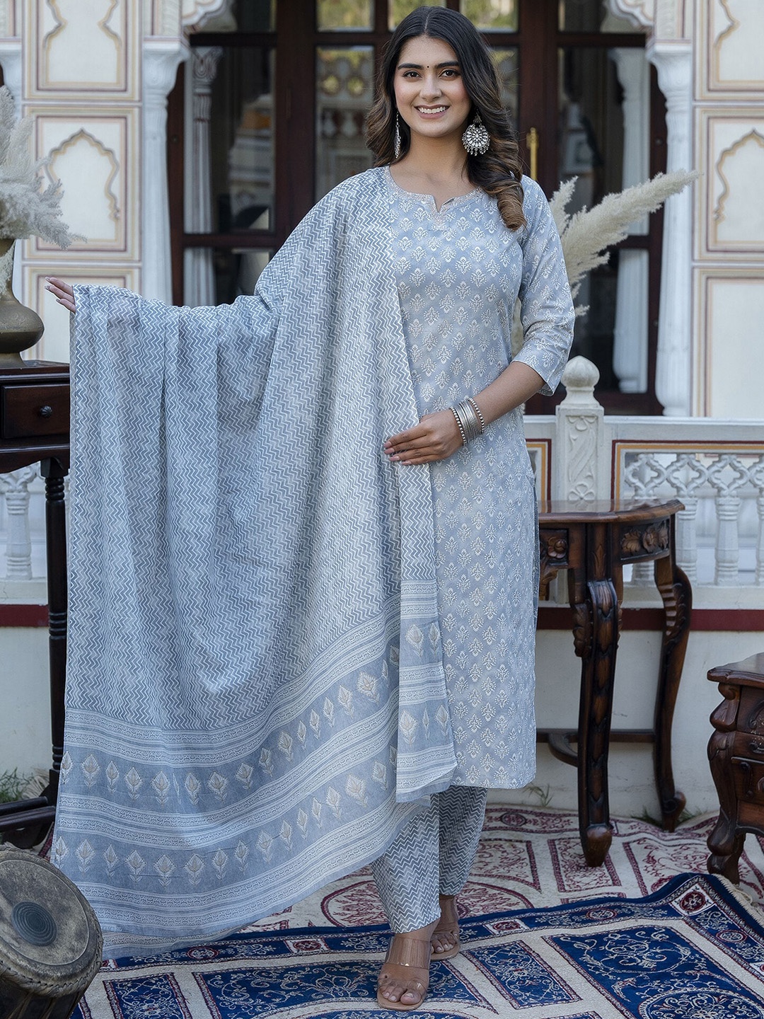 

Nayo Ethnic Motifs Printed Regular Thread Work Pure Cotton Kurta with Trousers & Dupatta, Grey