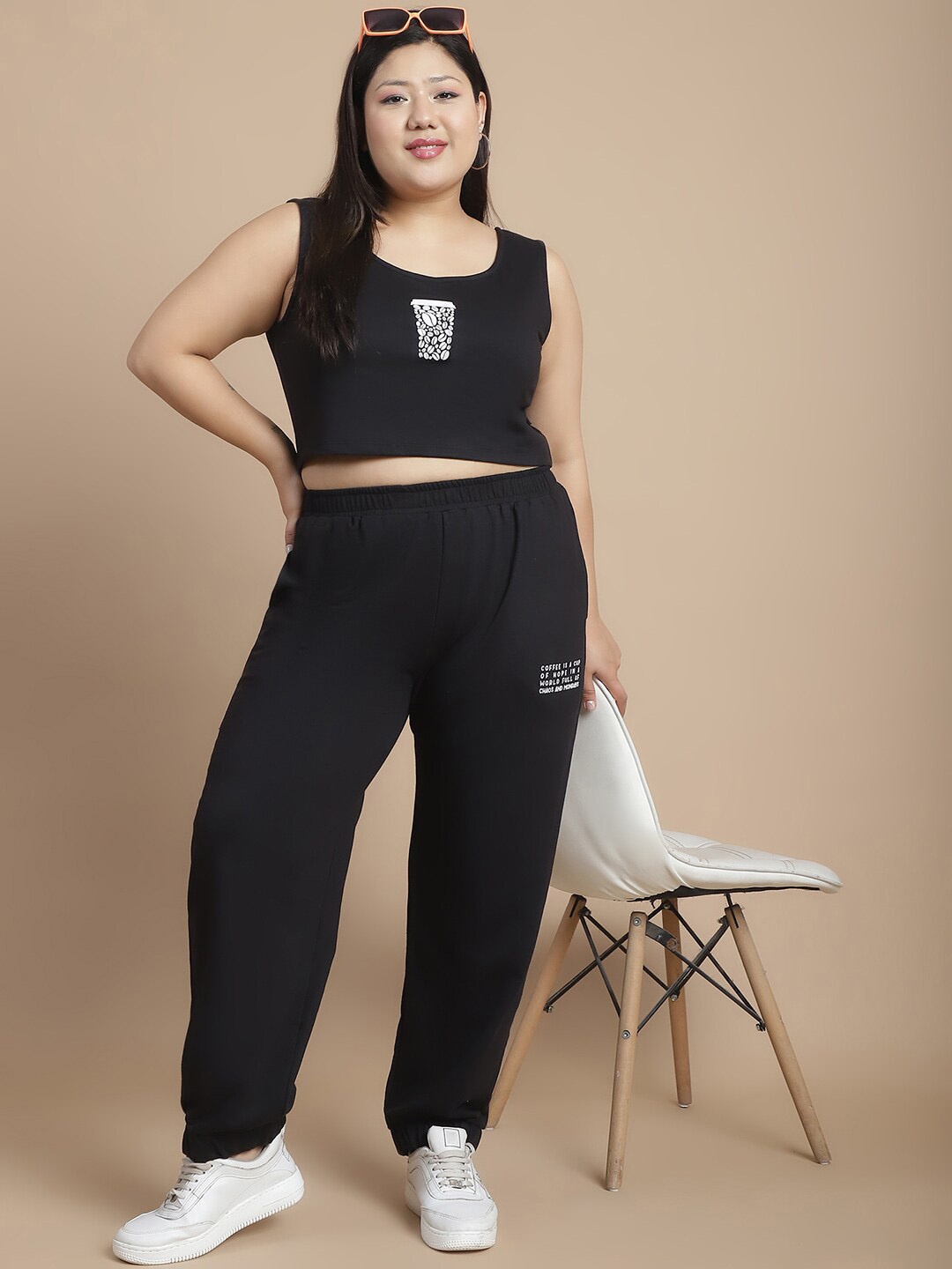 

Rigo Plus Size Printed Crop Top With Joggers Co Ord Set, Black