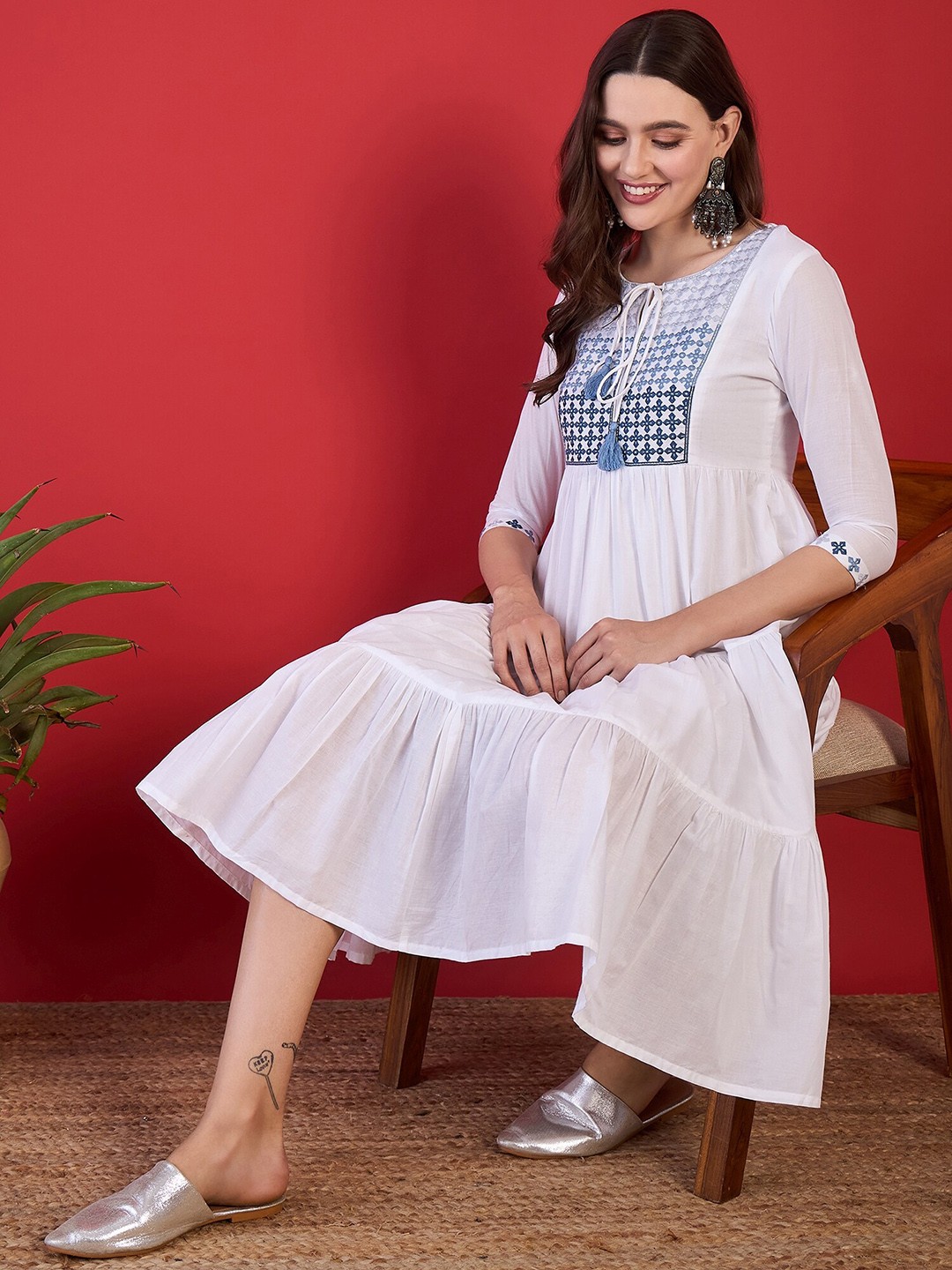 

Anouk Embroidered Tie-Up Neck Tiered Cotton Midi Ethnic dress, White
