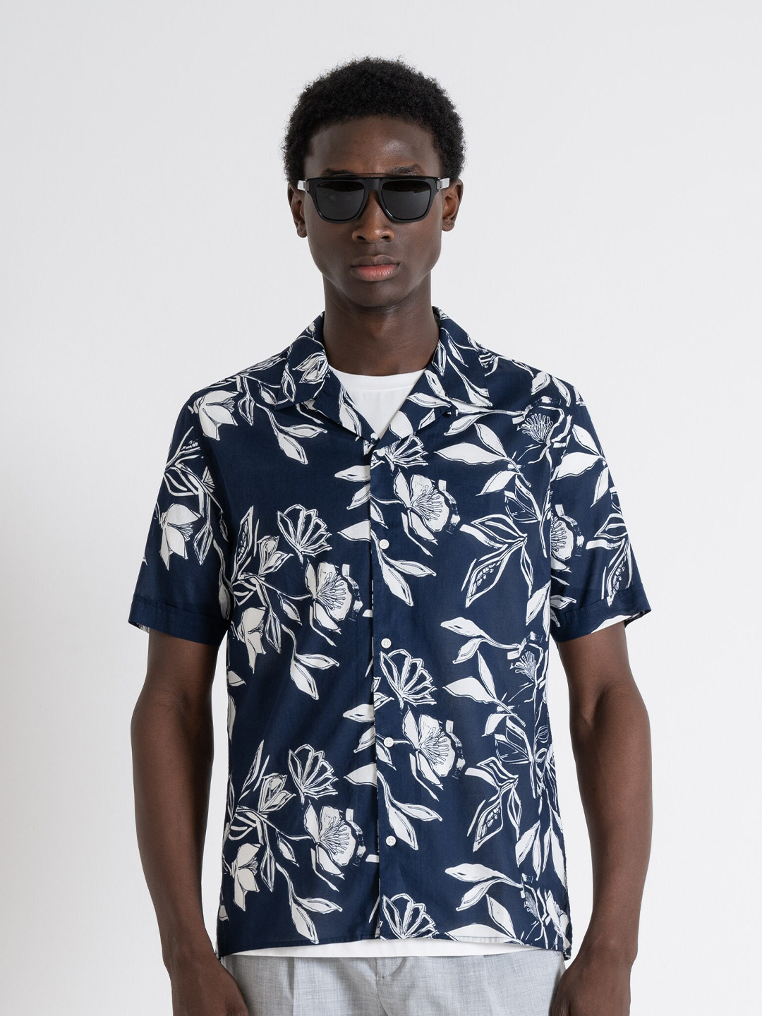 

Antony Morato Floral Printed Cuban Collar Short Sleeves Cotton Casual Shirt, Blue