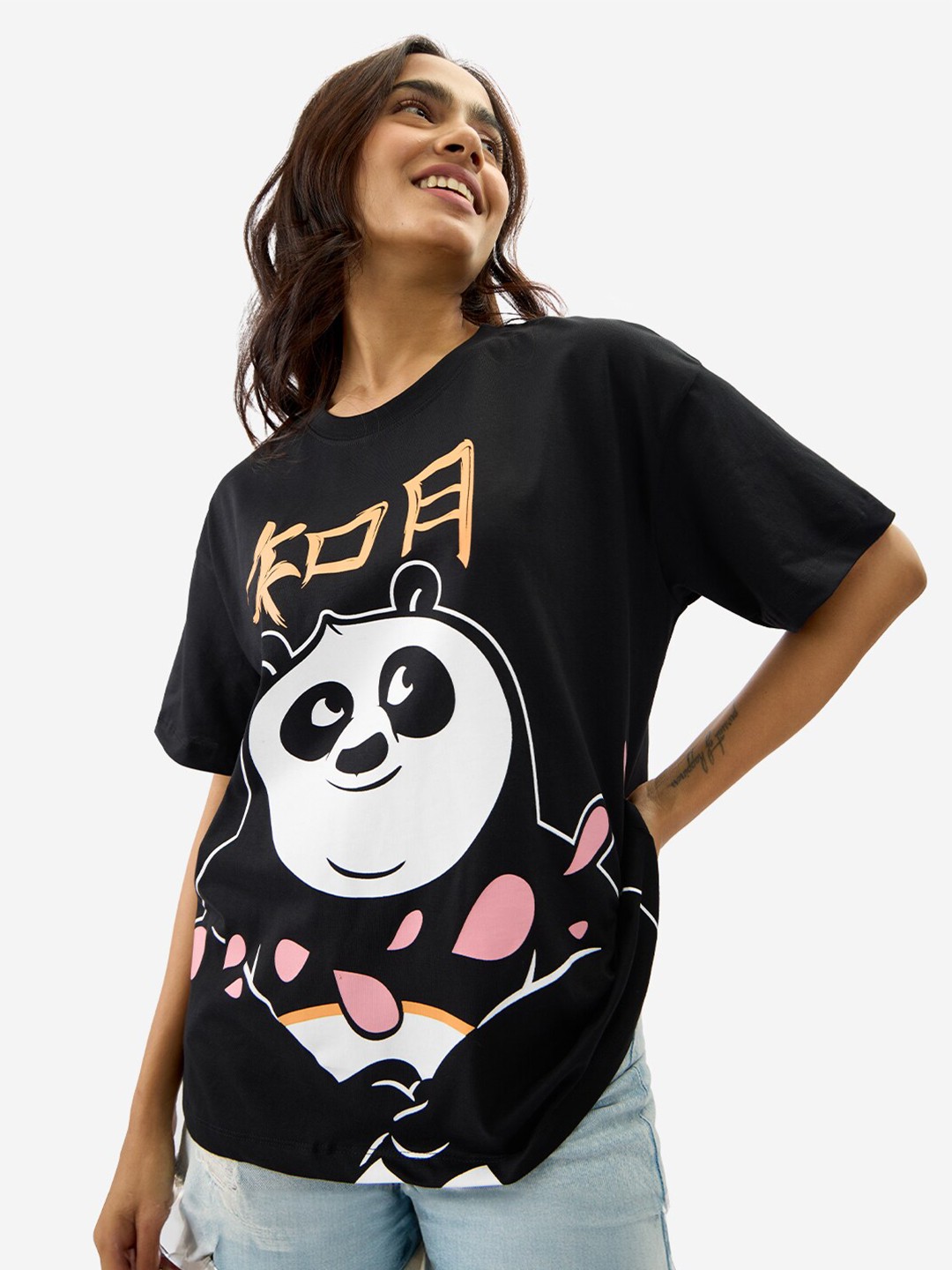 

The Souled Store Kung Fu Panda Printed Drop-Shoulder Sleeves Oversized T-shirt, Black