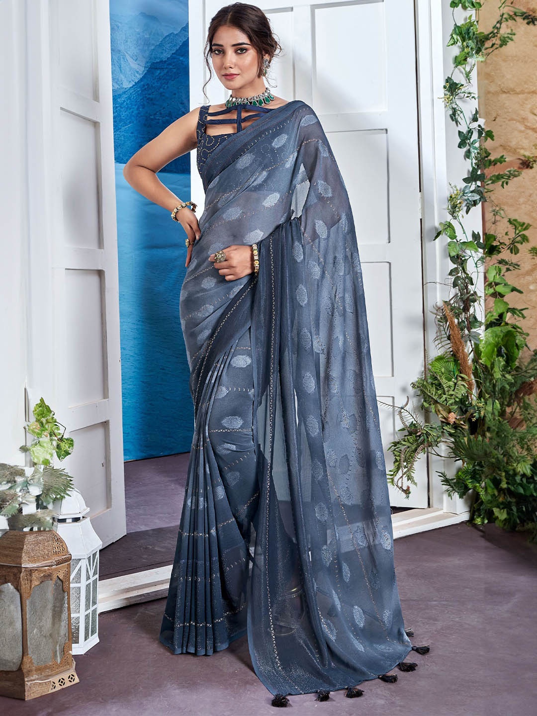 

Mitera Embellished Printed Saree, Blue