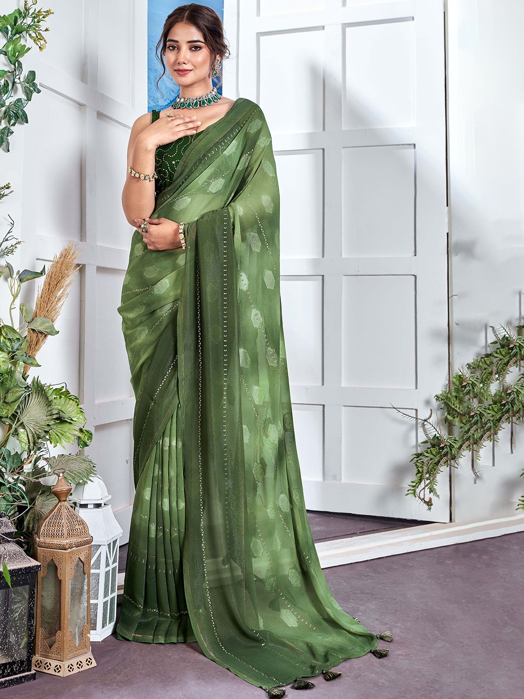 

Mitera Beads and Stones Saree, Green
