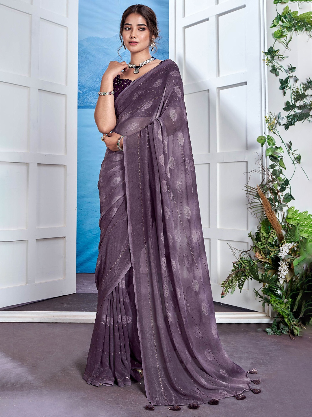 

Mitera Abstract Printed Saree, Purple