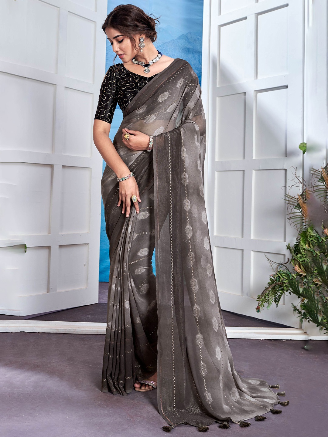 

Mitera Embellished Printed Saree, Grey