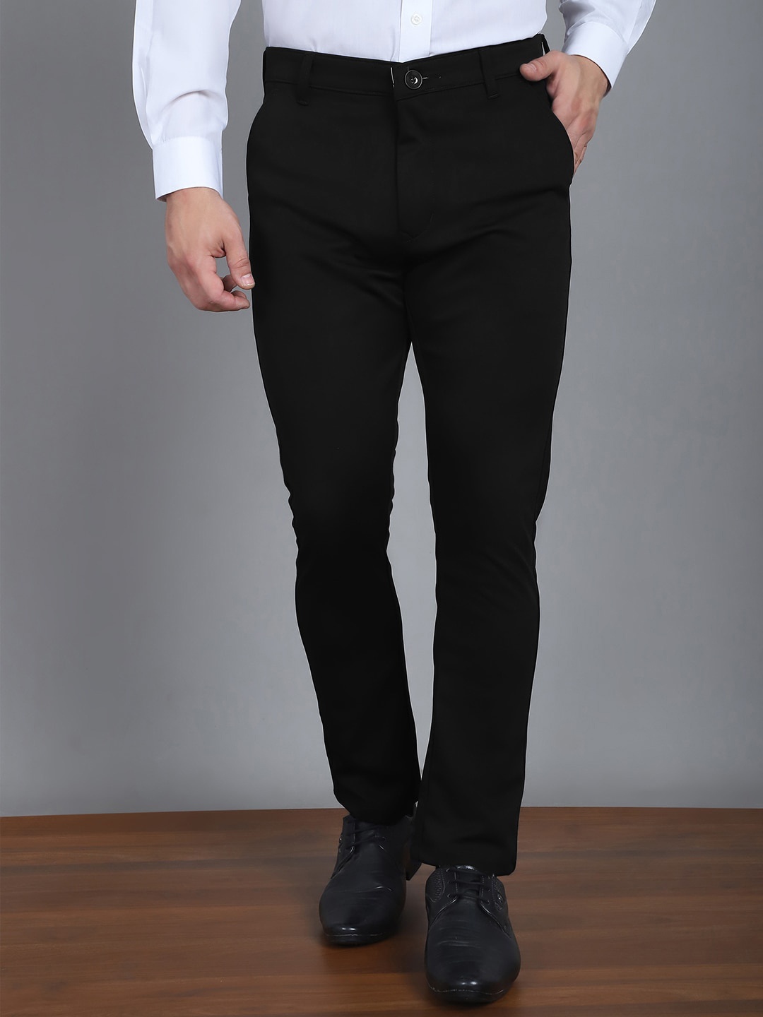 

Indian Needle Men Relaxed Tapered Fit Easy Wash Formal Trouser, Navy blue