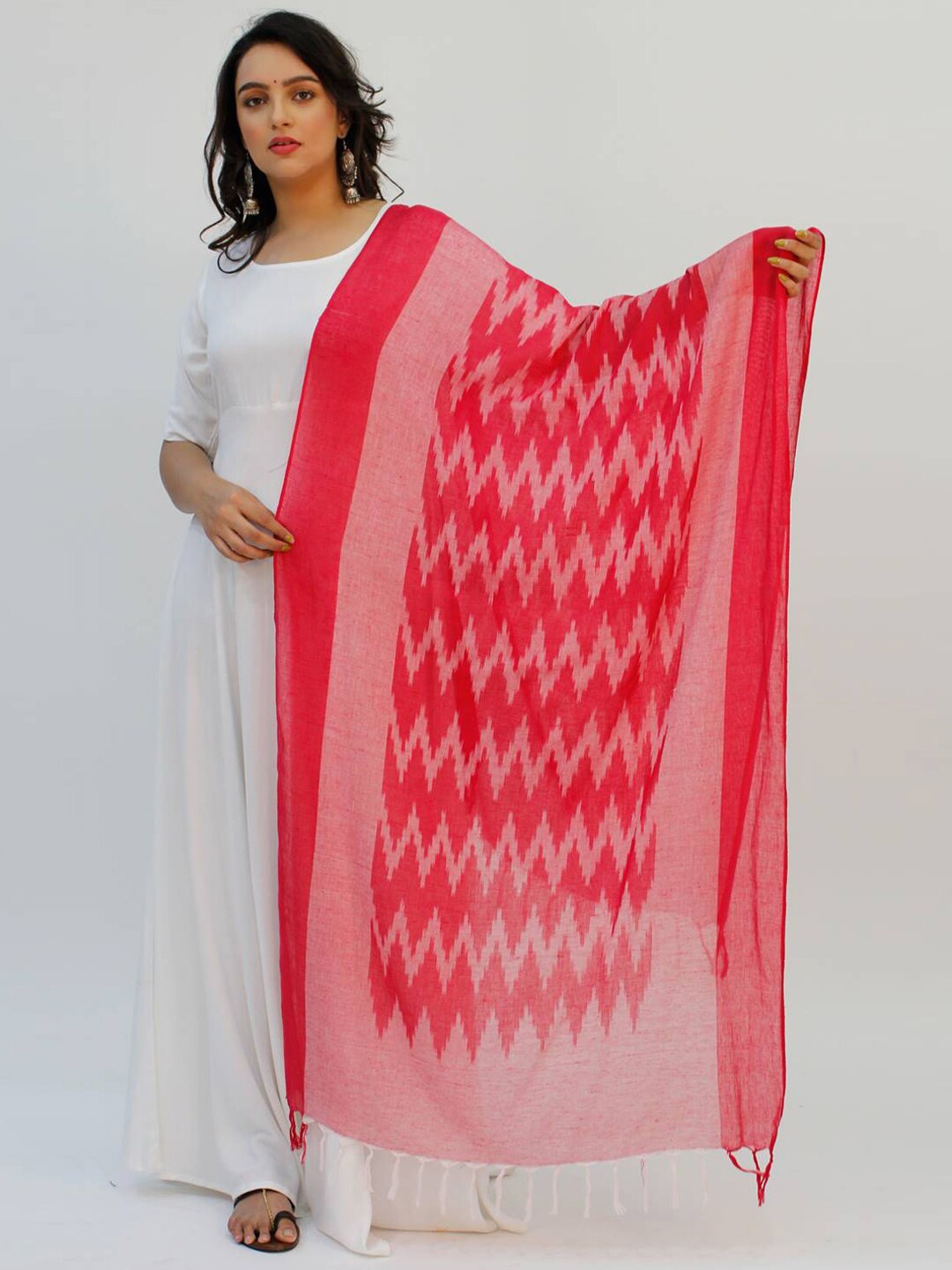 

LastInch Striped Ikat Cotton Dupatta, Pink