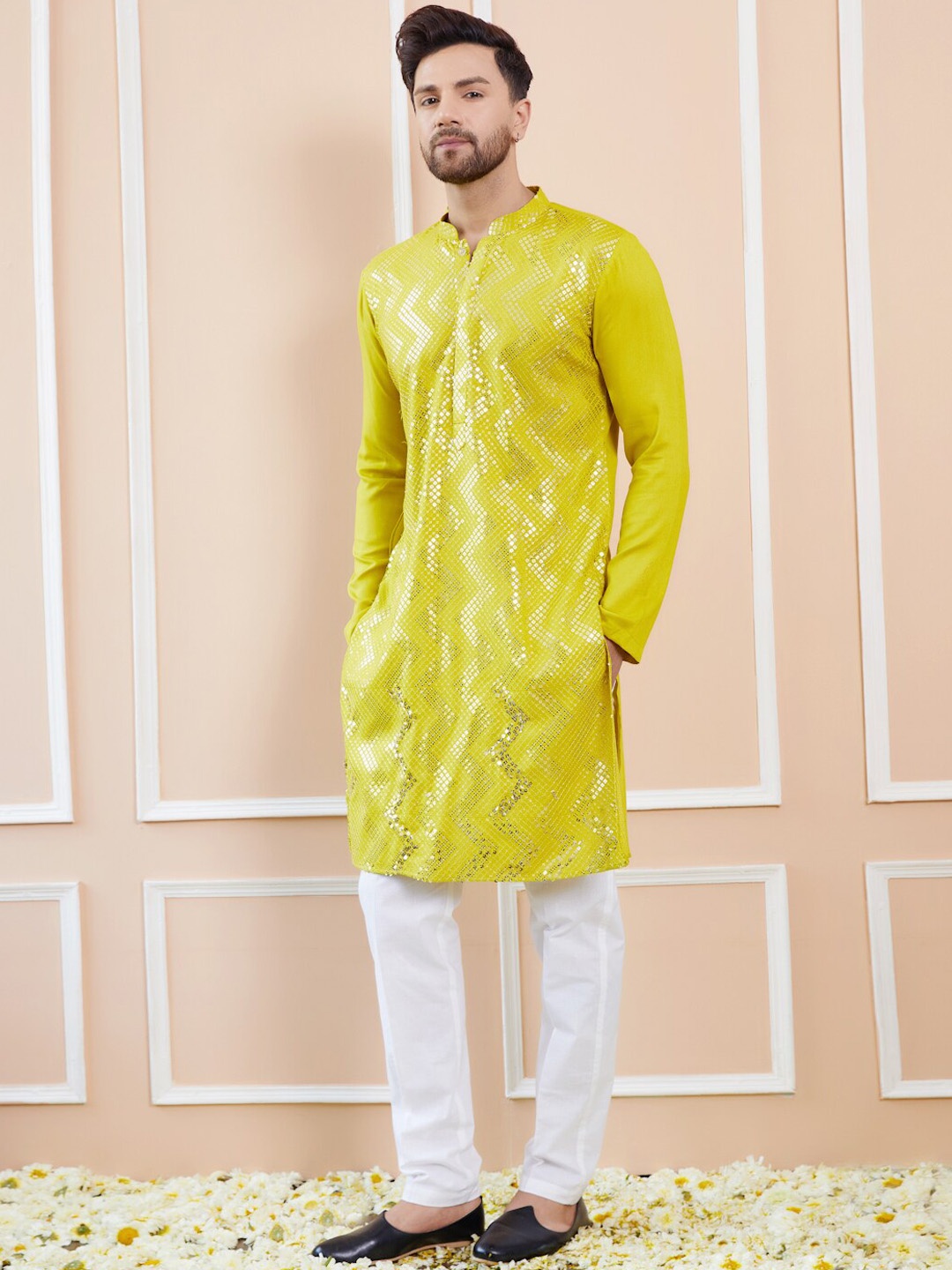 

See Designs Embroidered Straight Sequinned Kurta with Pyjamas, Lime green
