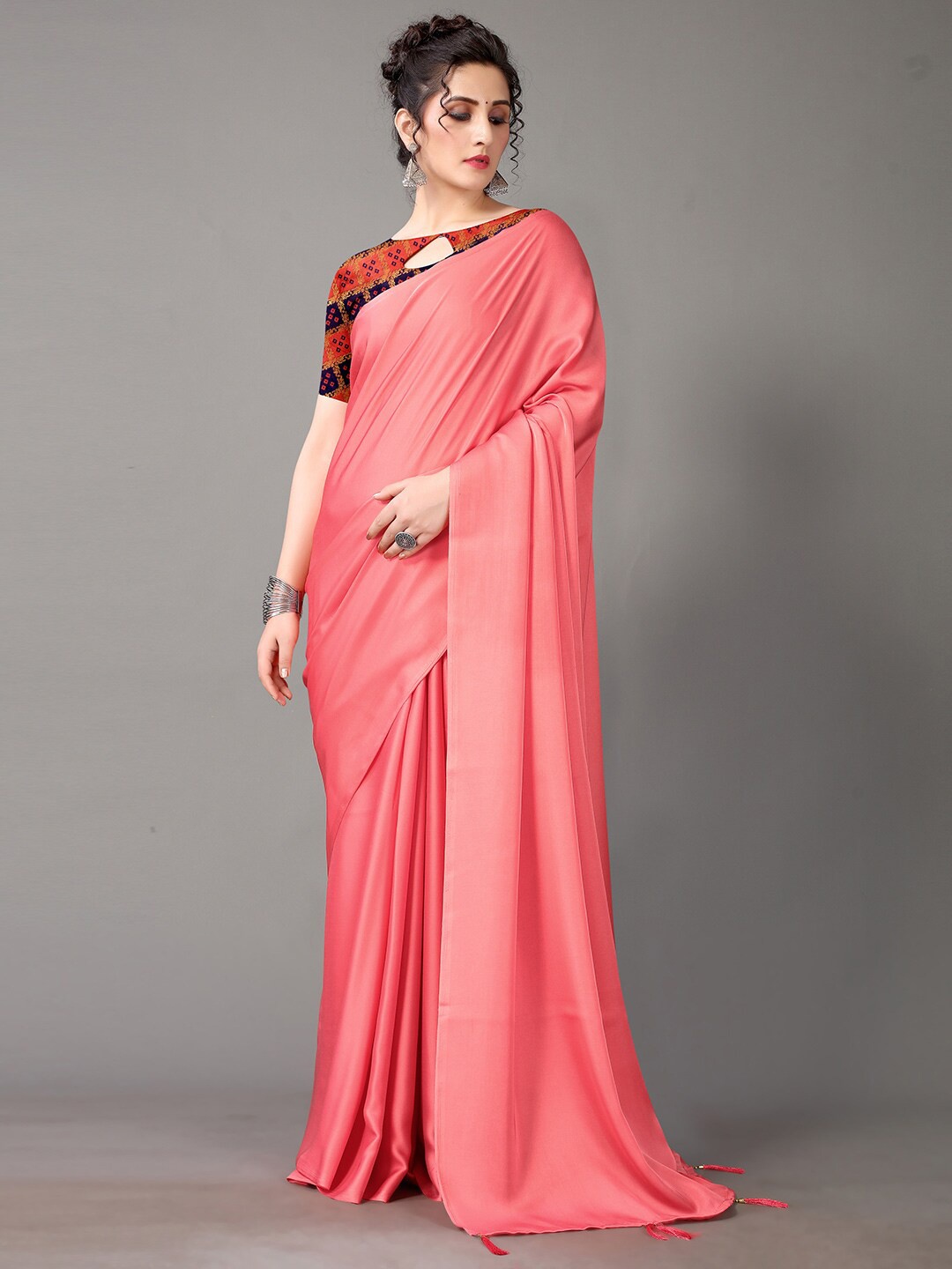 

Mitera Ethnic Brocade Saree, Peach