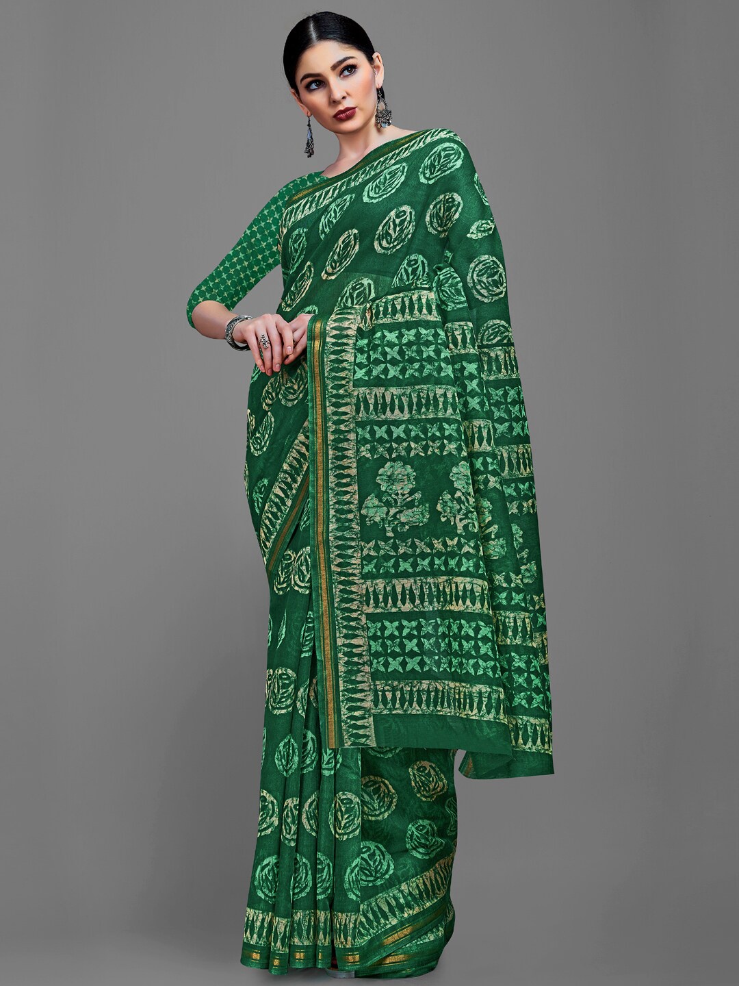 

Mitera Green Ethnic Motifs Printed Zari Saree