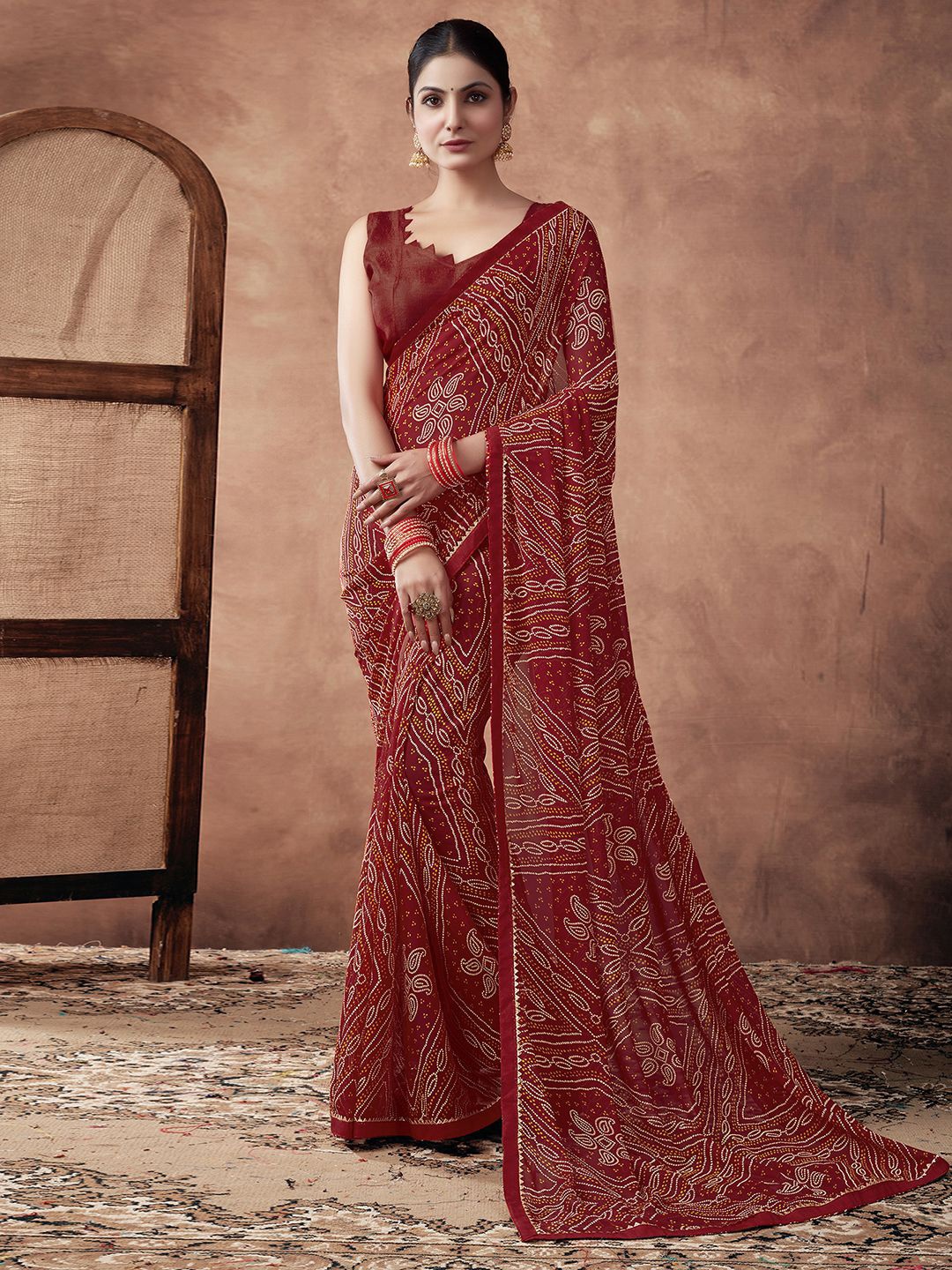 

KALINI Bandhani Gotta Patti Pure Georgette Bandhani Saree, Red