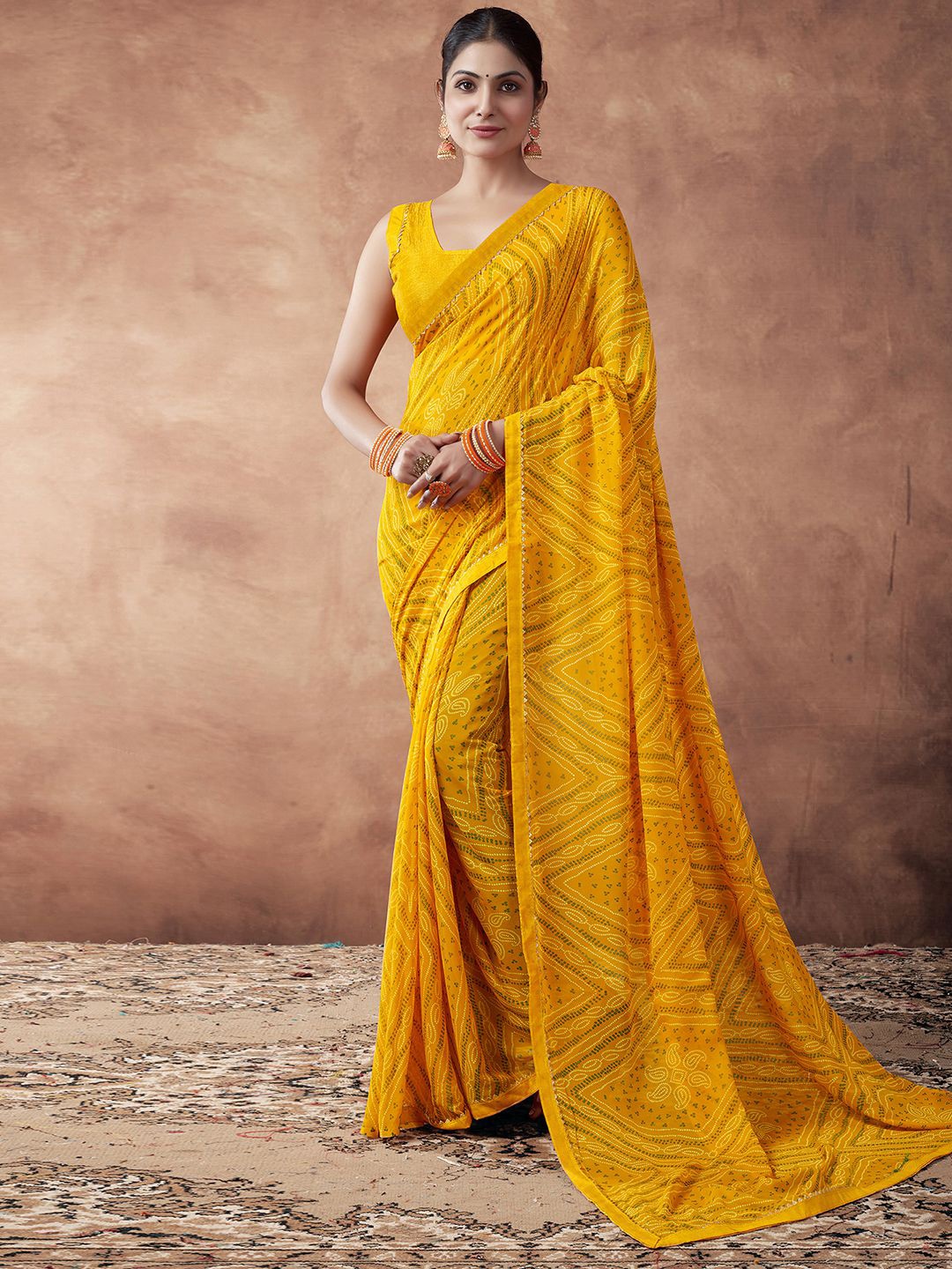 

KALINI Bandhani Gotta Patti Pure Georgette Bandhani Saree, Yellow