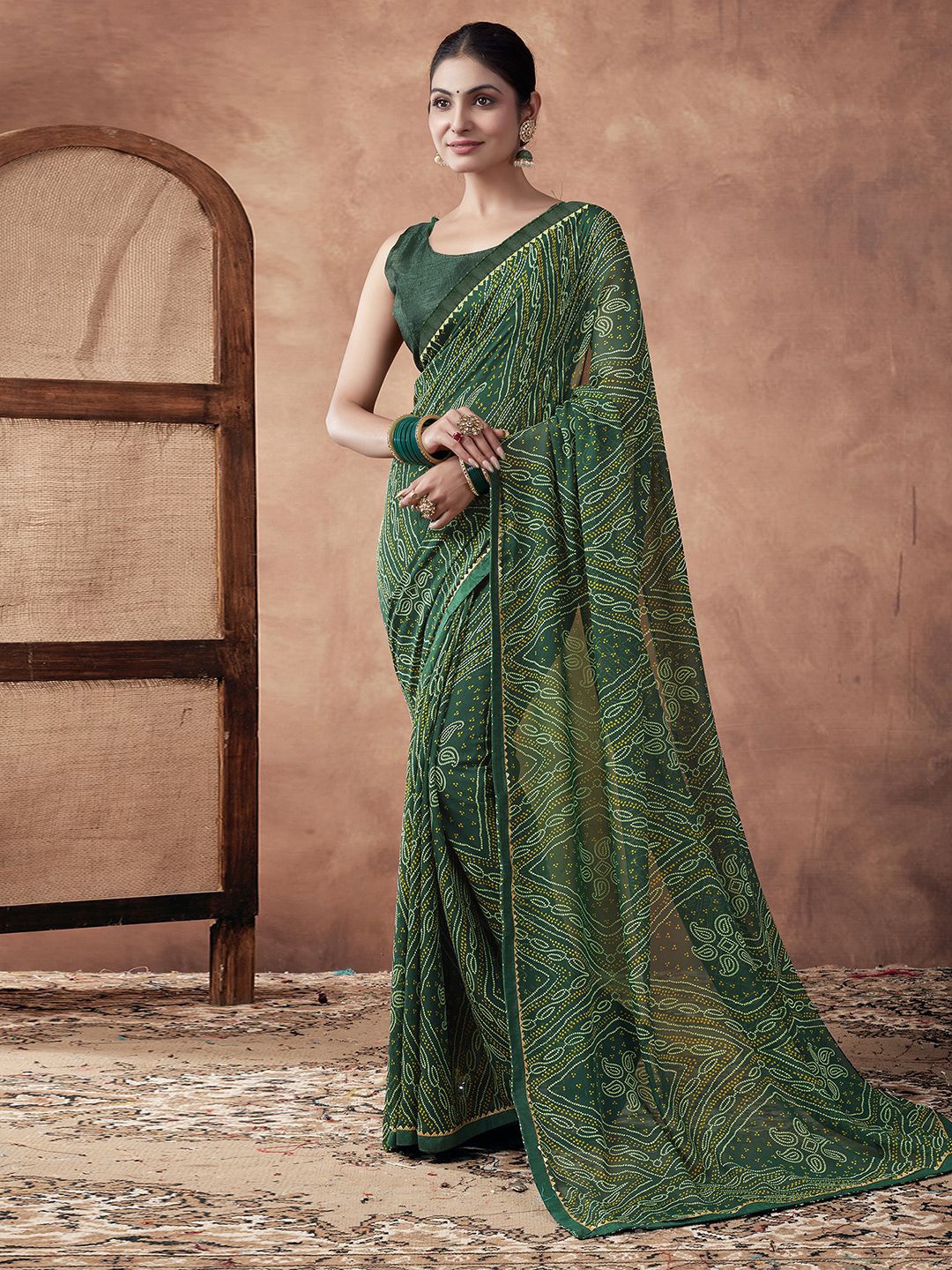 

KALINI Bandhani Gotta Patti Pure Georgette Bandhani Saree, Green