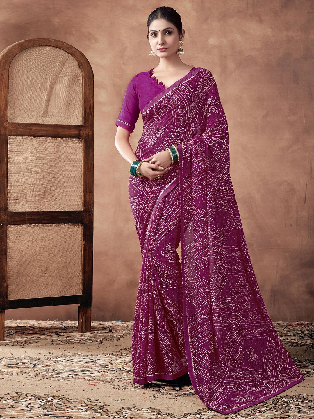 

KALINI Bandhani Gotta Patti Pure Georgette Bandhani Saree, Pink